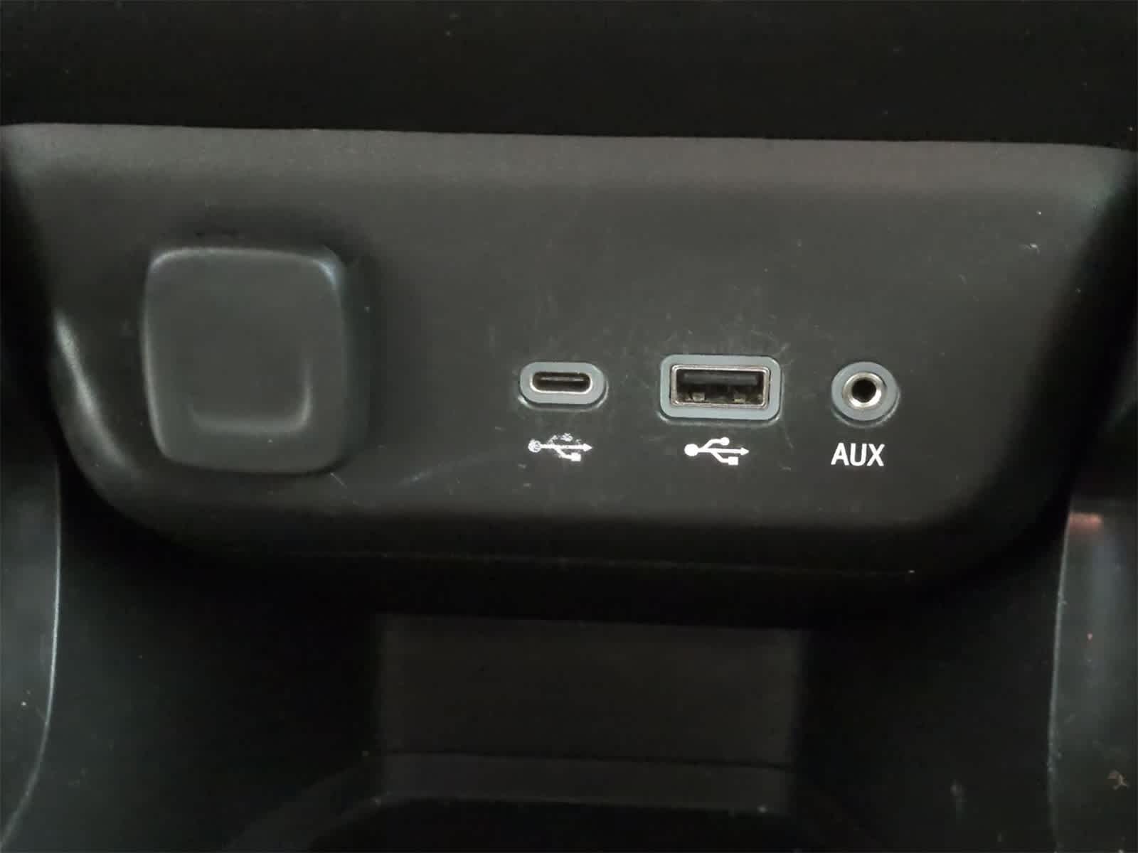 Thumbnail: 2023 Chevrolet TrailBlazer - 31