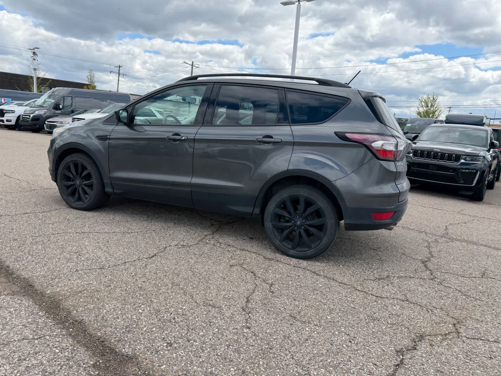 Thumbnail: 2018 Ford Escape - 29