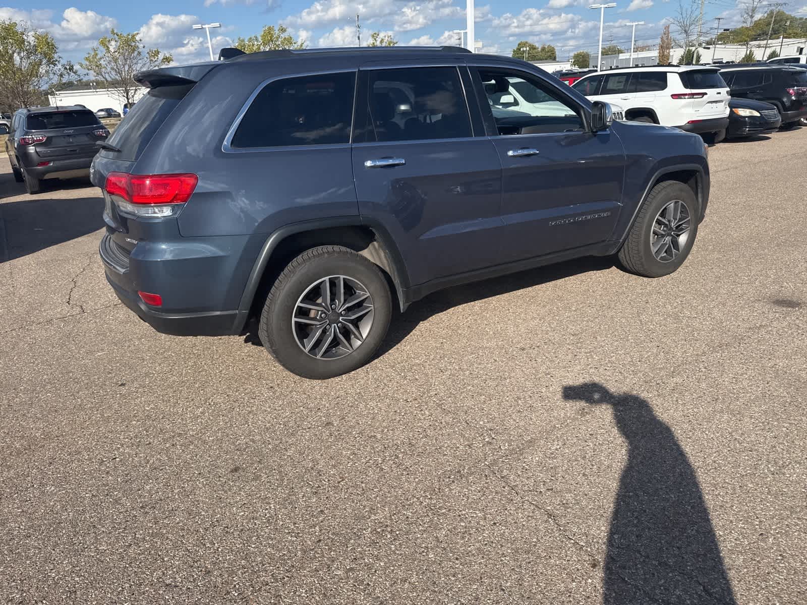 Thumbnail: 2019 Jeep Grand Cherokee - 15