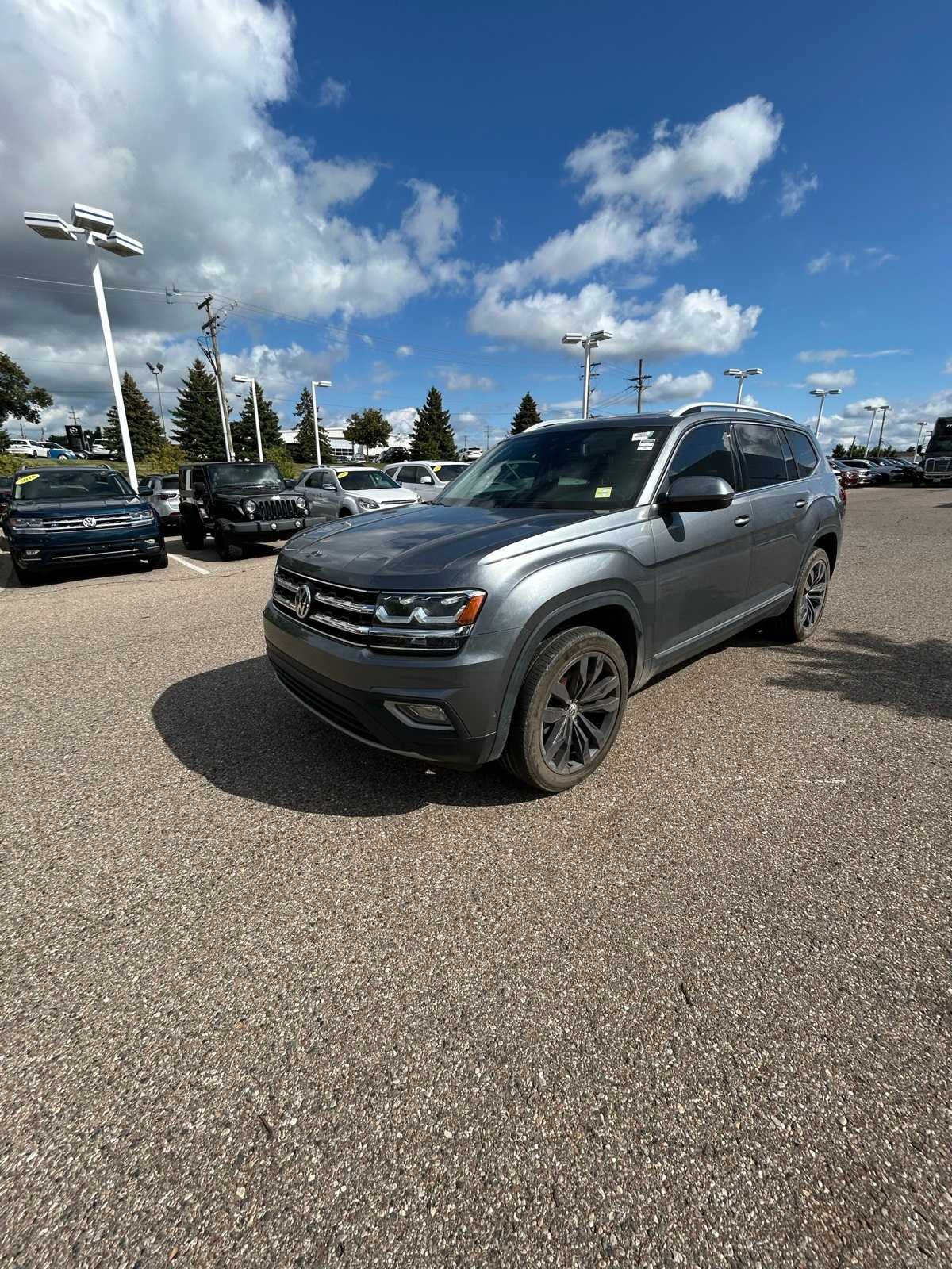 Thumbnail: 2019 Volkswagen Atlas - 2