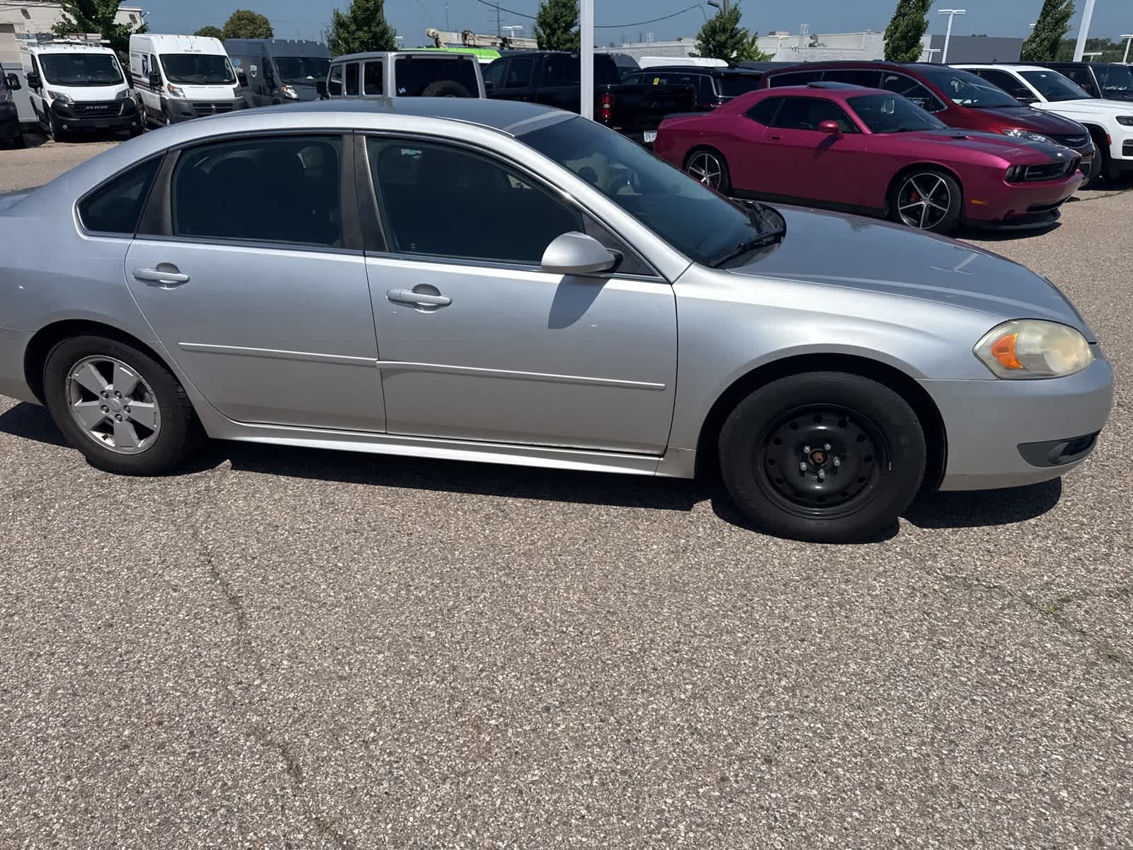 Thumbnail: 2011 Chevrolet Impala - 10