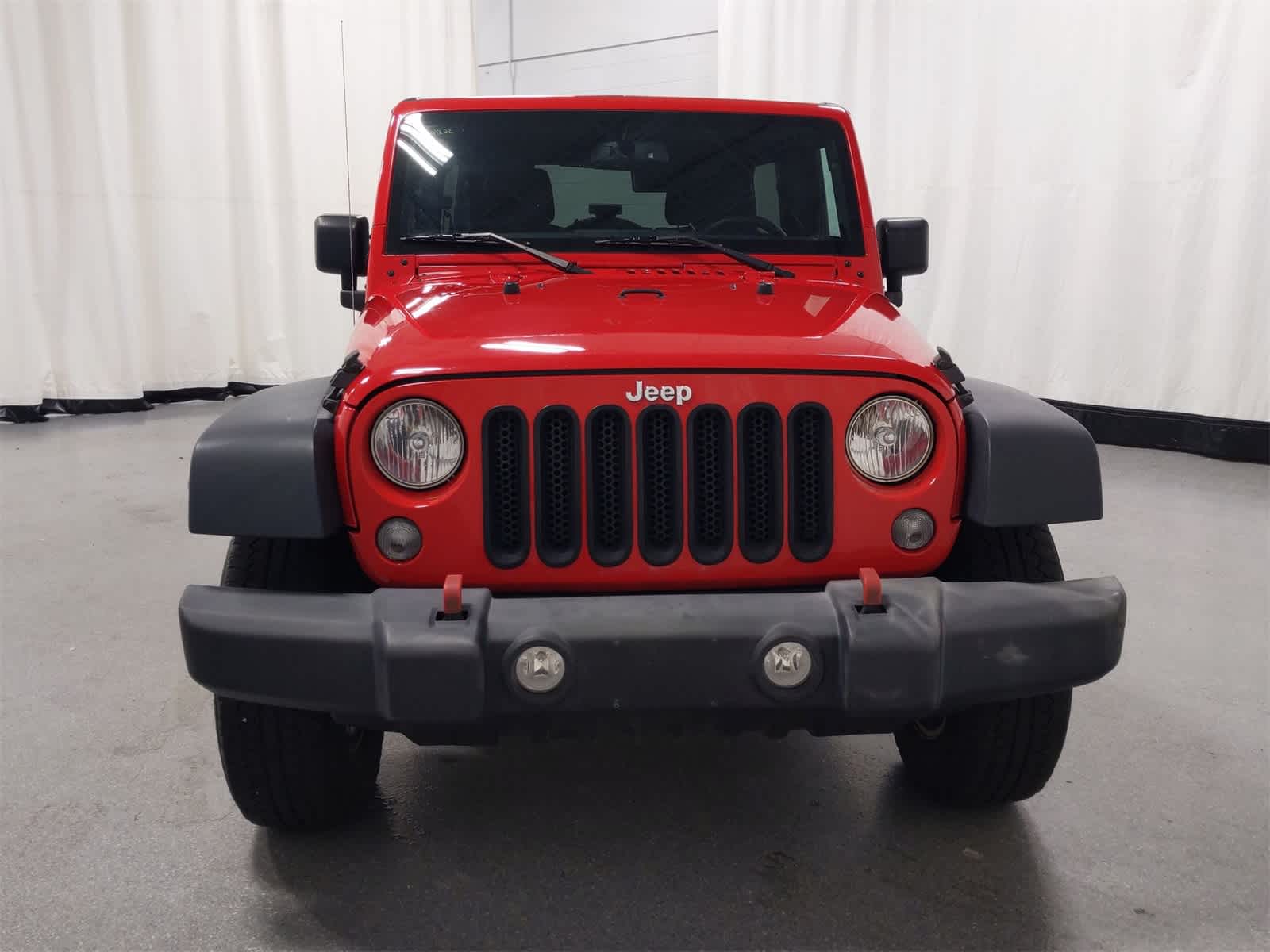 Thumbnail: 2018 Jeep Wrangler - 17