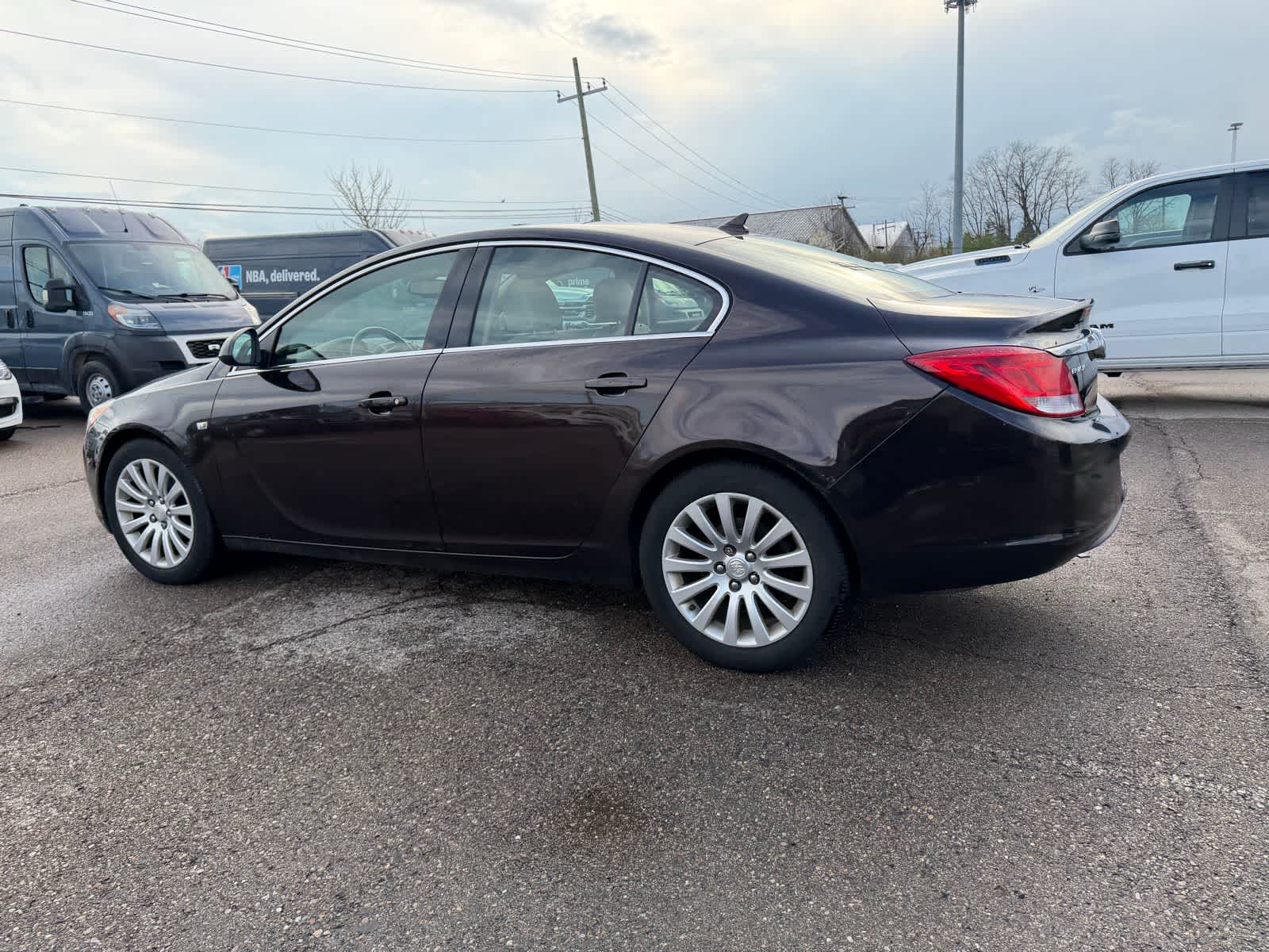 Thumbnail: 2011 Buick Regal - 29