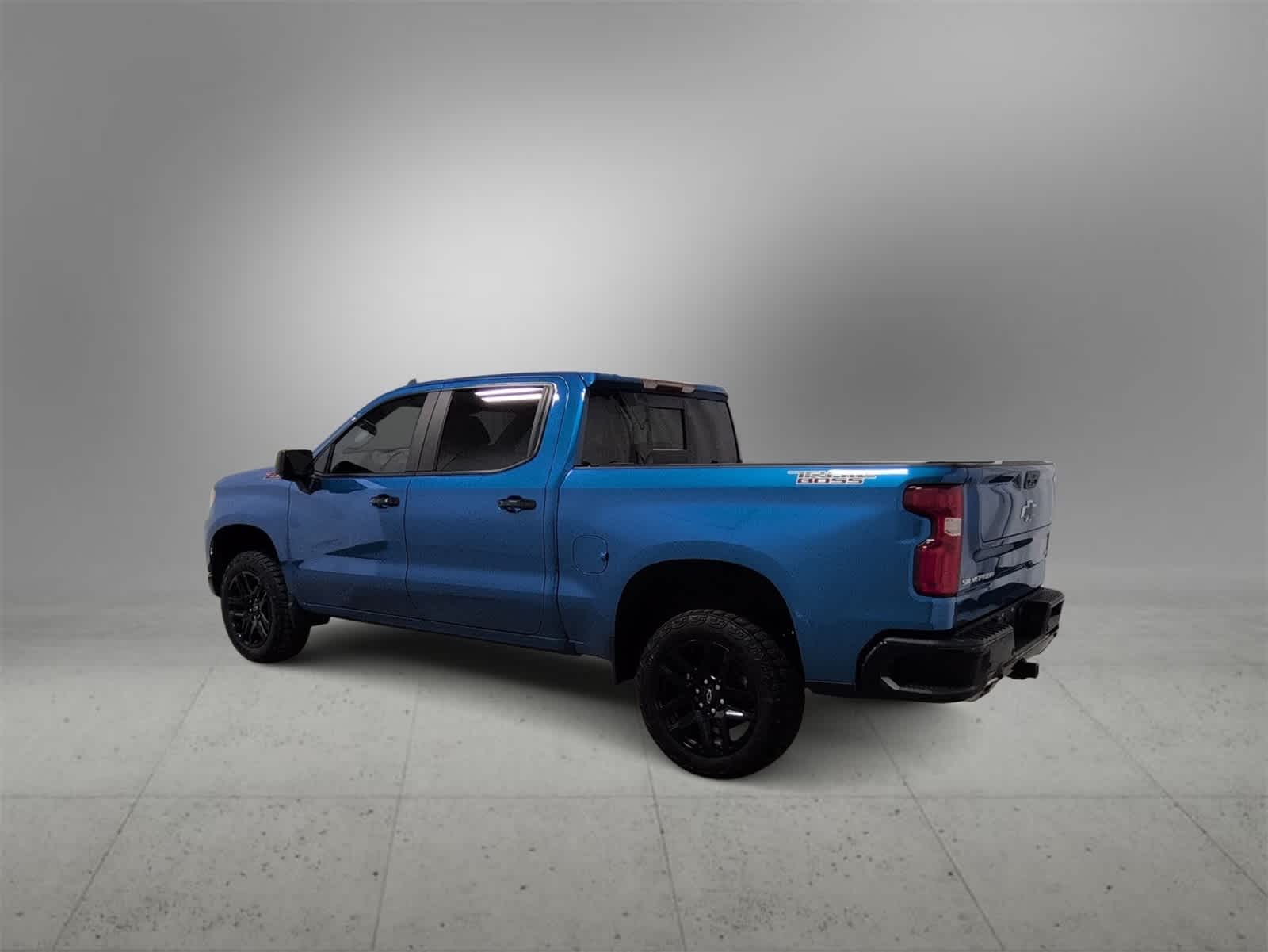 Thumbnail: 2022 Chevrolet Silverado 1500 - 6