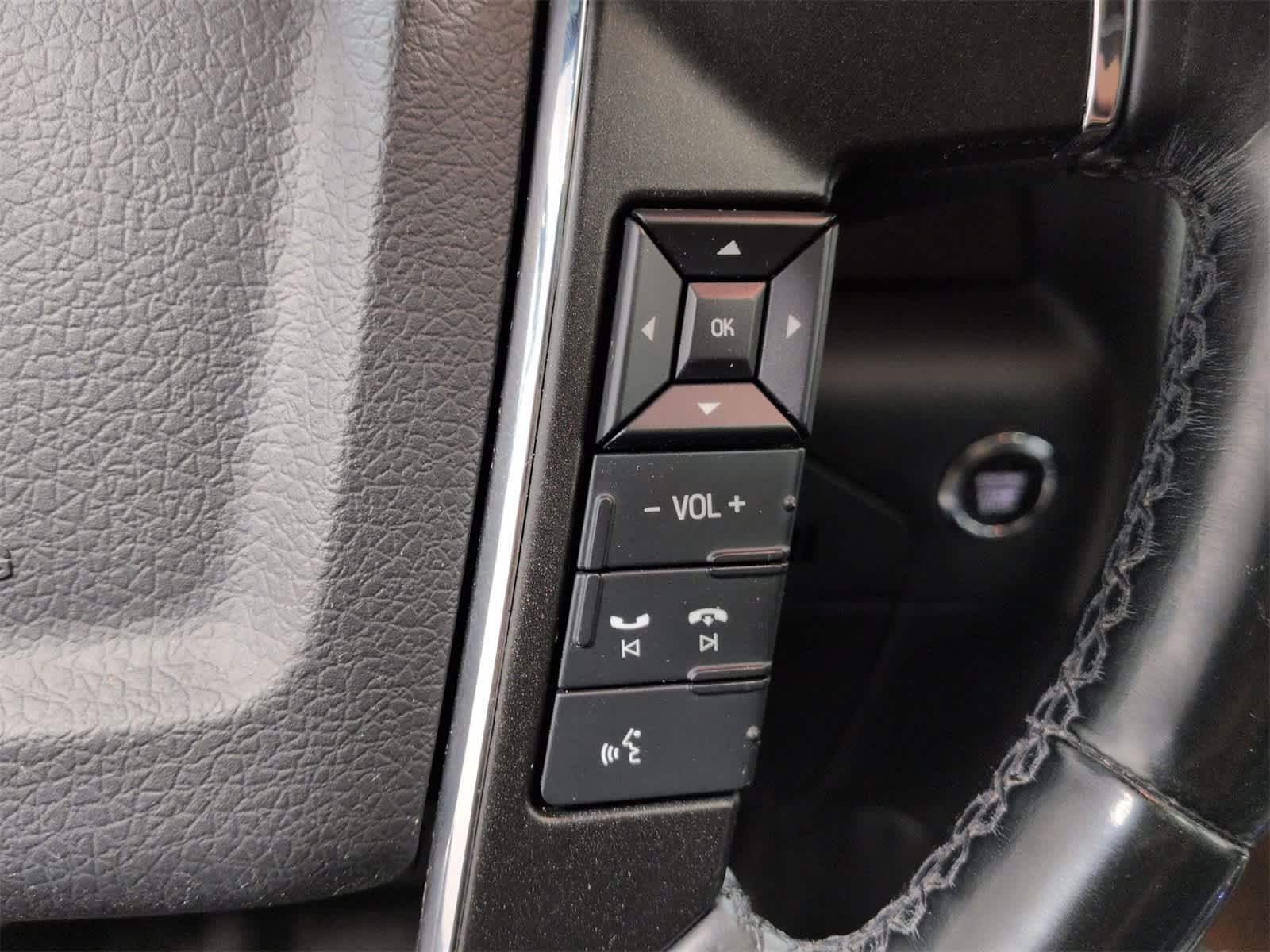 Thumbnail: 2017 Lincoln Navigator L - 26