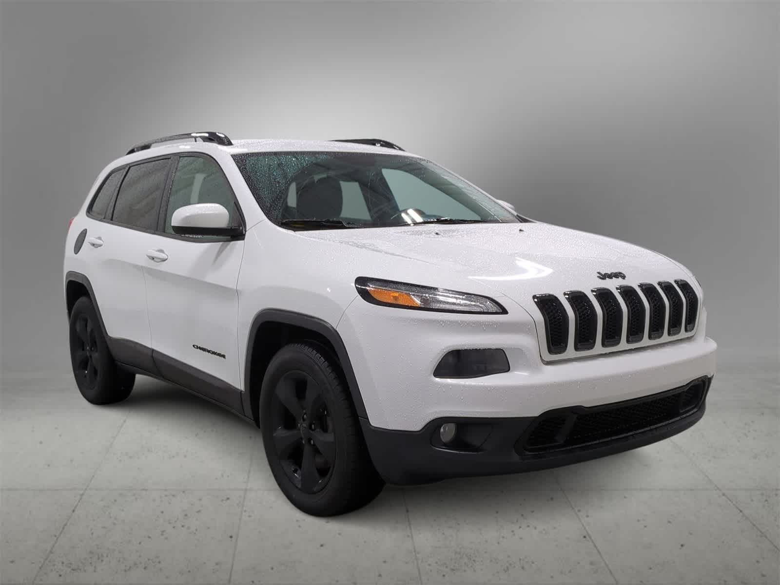 Thumbnail: 2016 Jeep Cherokee - 2