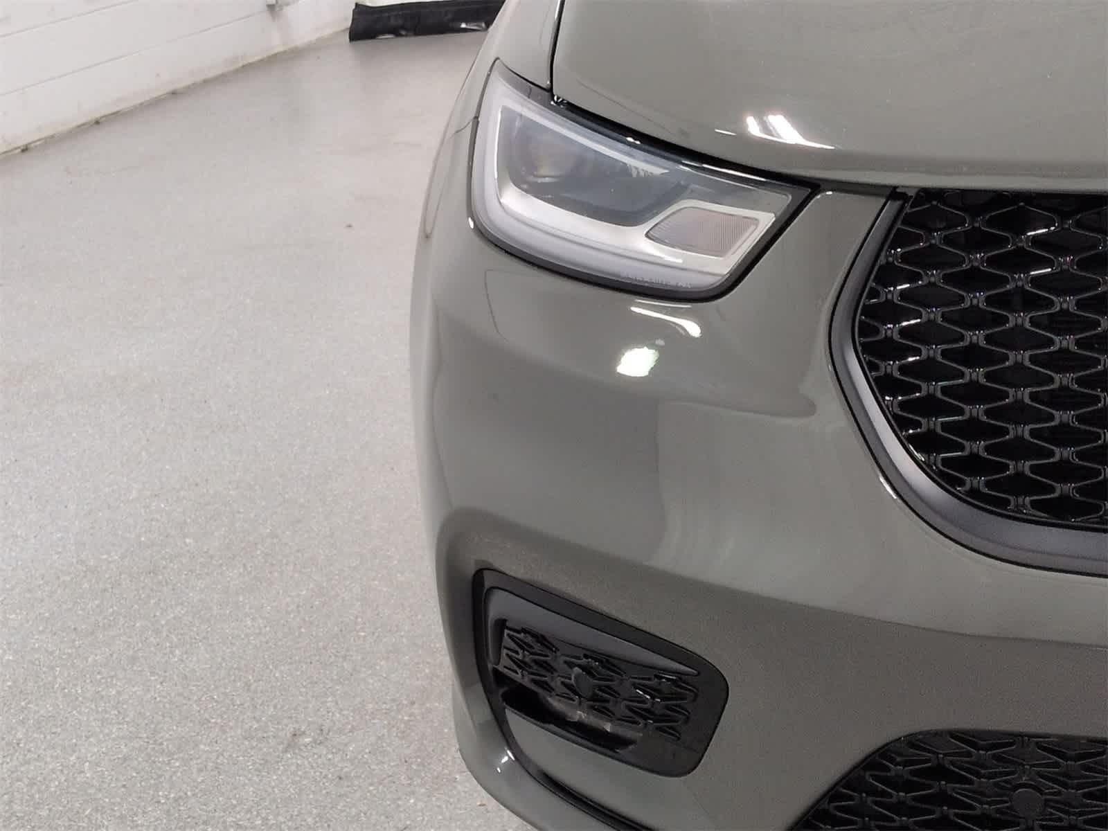 Thumbnail: 2022 Chrysler Pacifica - 11