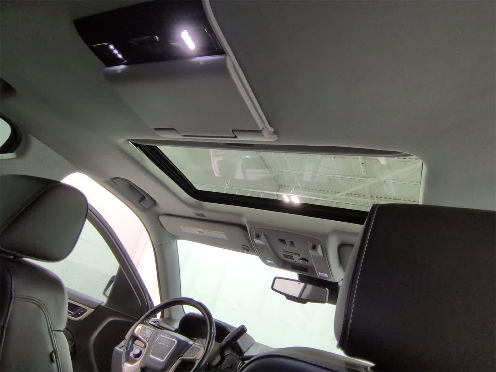 Thumbnail: 2020 GMC Yukon XL - 23