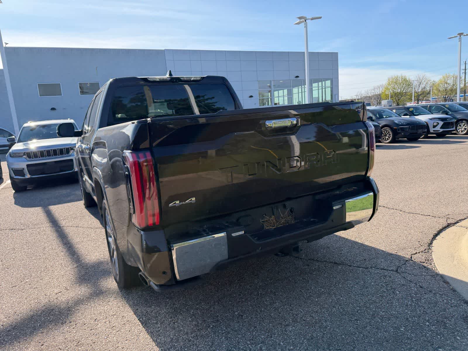 Thumbnail: 2022 Toyota Tundra - 32
