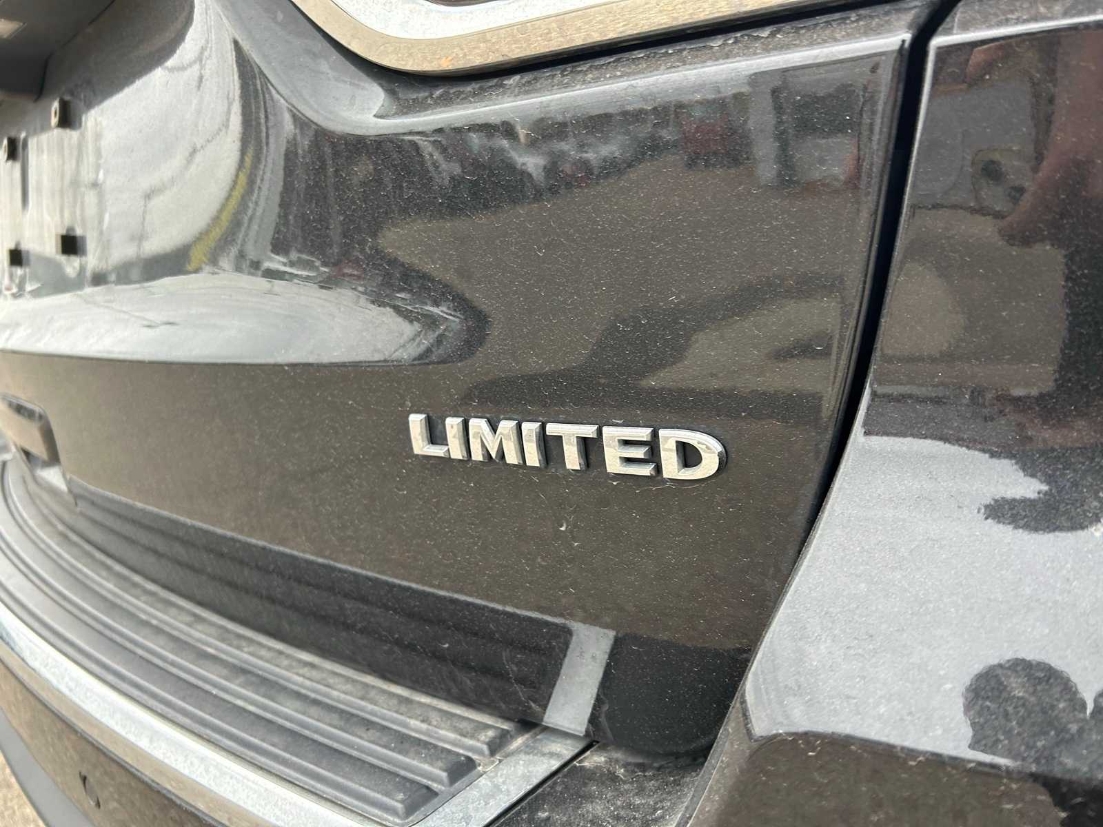 Thumbnail: 2015 Jeep Grand Cherokee - 31