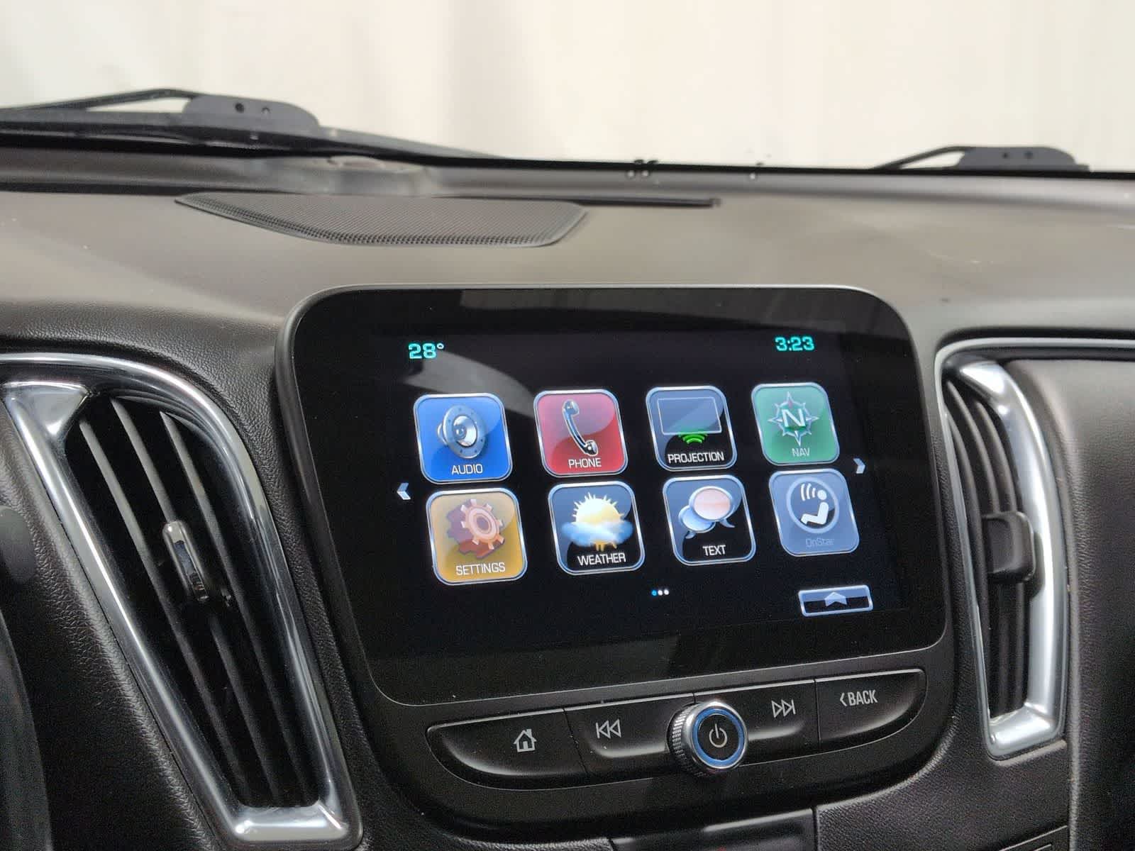 Thumbnail: 2018 Chevrolet Malibu - 30