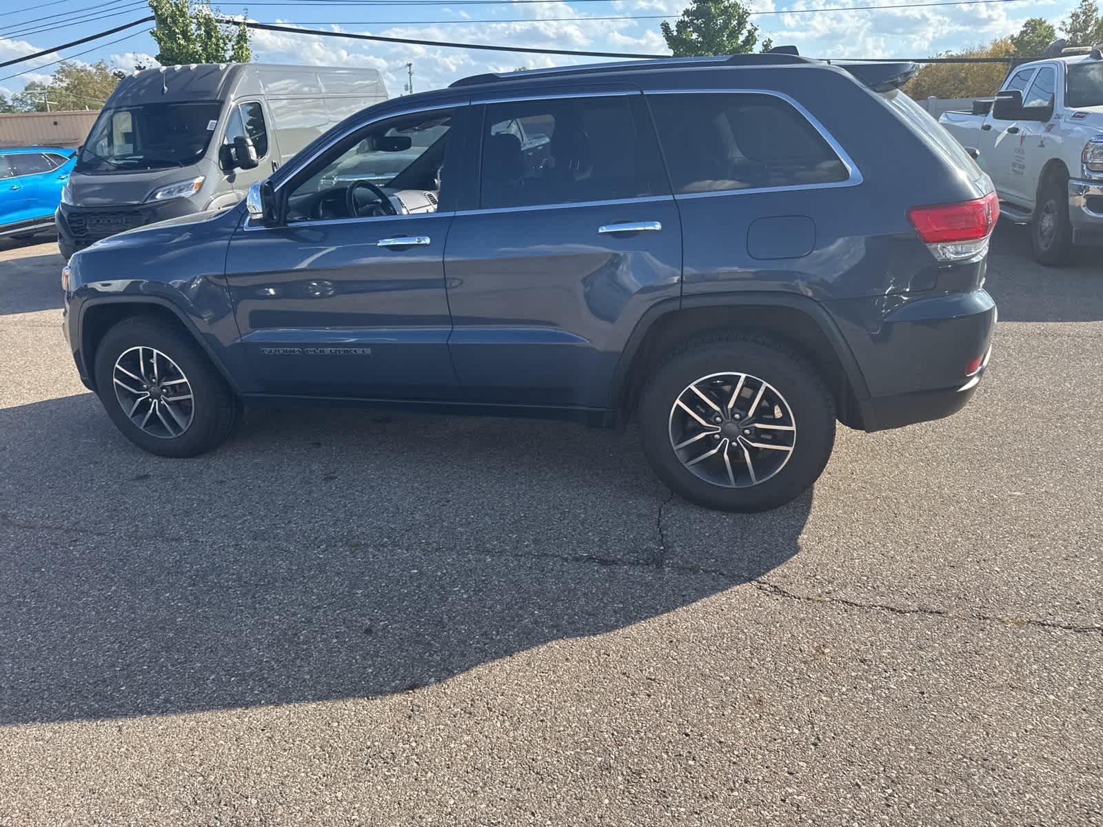 Thumbnail: 2019 Jeep Grand Cherokee - 26
