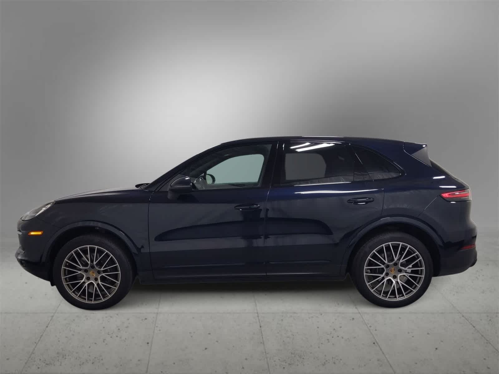 Thumbnail: 2023 Porsche Cayenne - 5