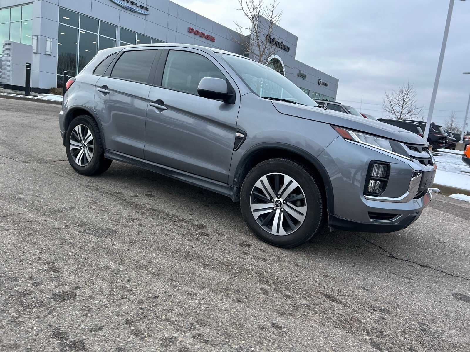 Thumbnail: 2023 Mitsubishi Outlander Sport - 10