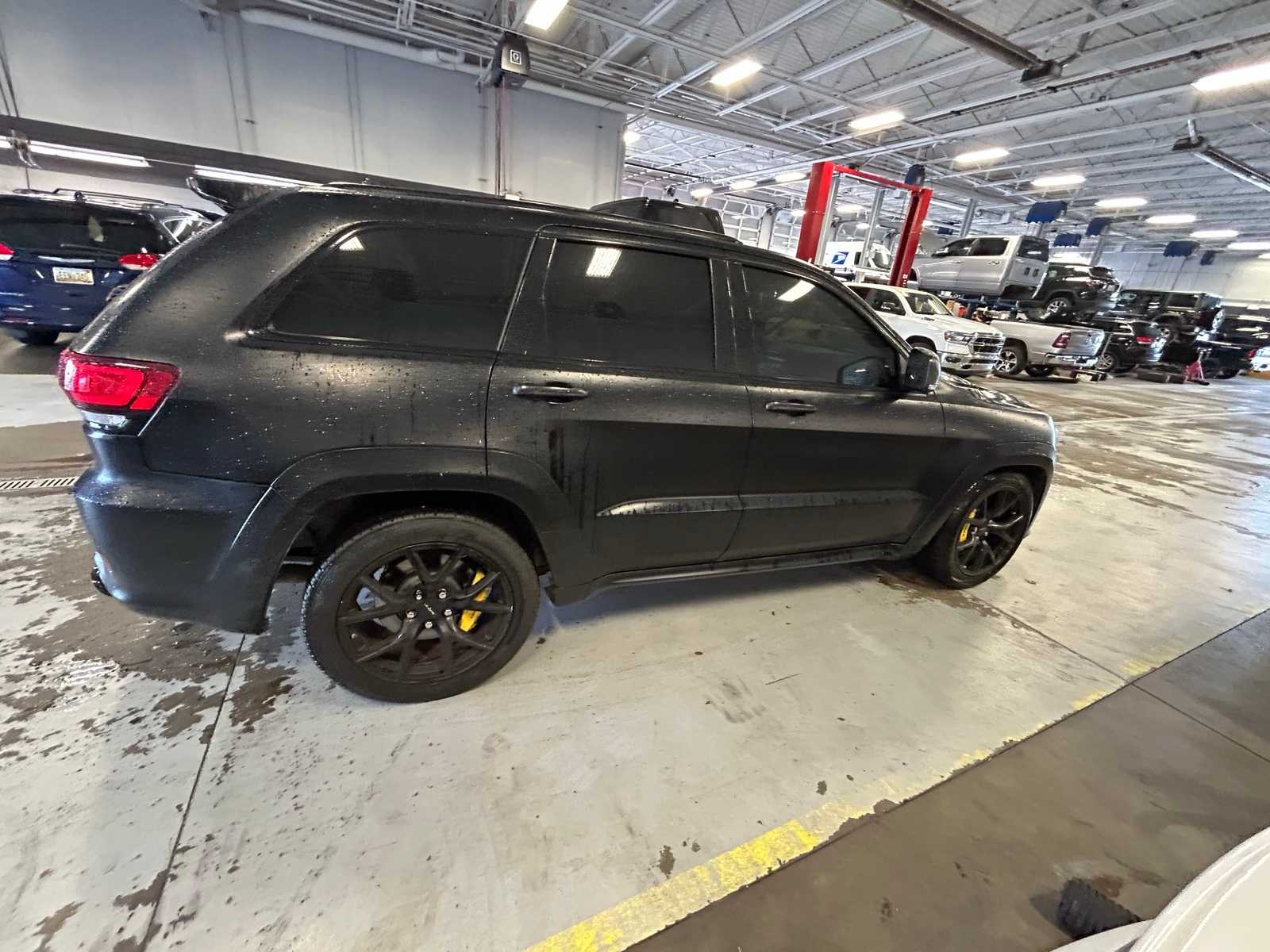 Thumbnail: 2020 Jeep Grand Cherokee - 13