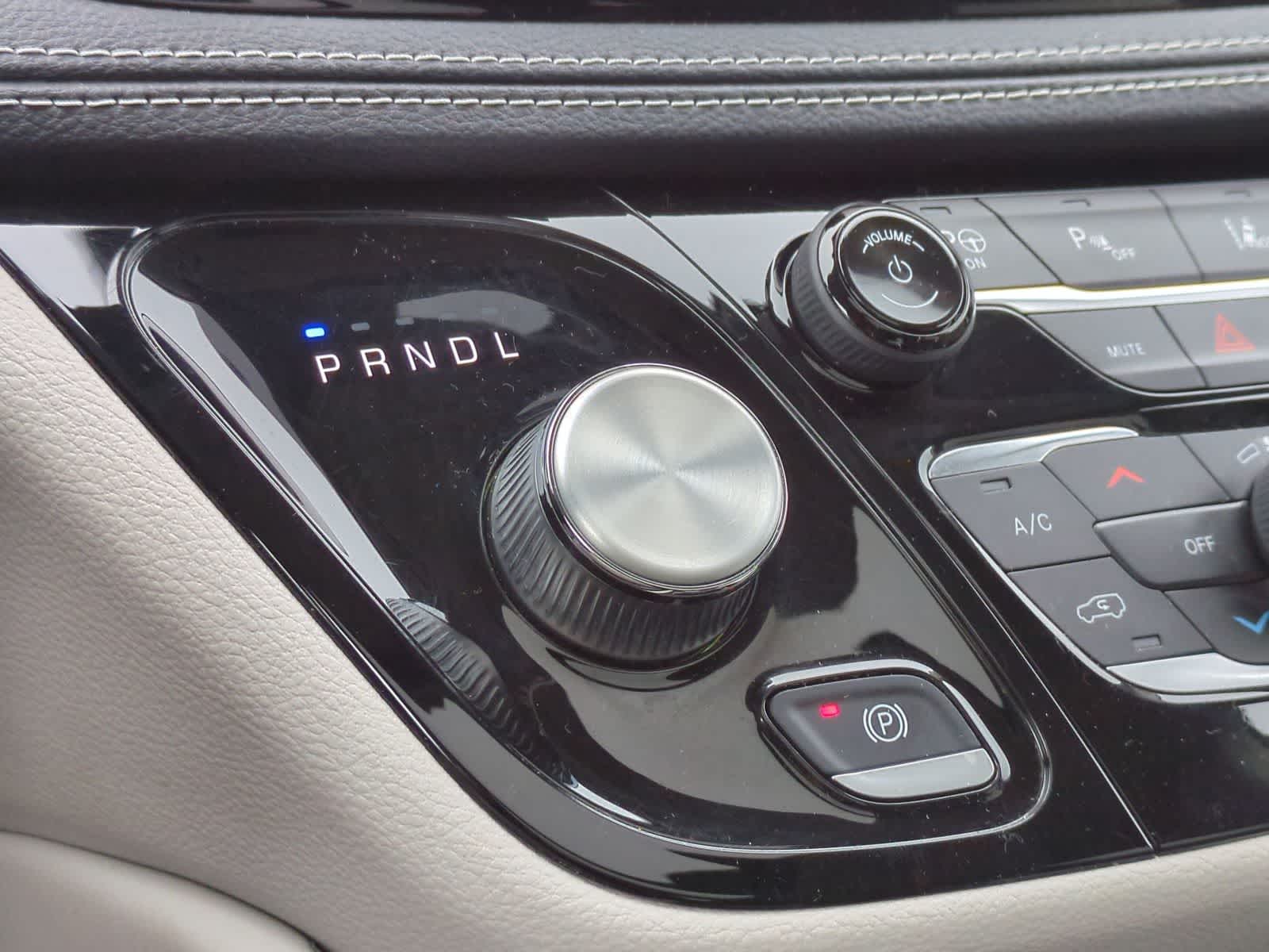 Thumbnail: 2022 Chrysler Pacifica - 35