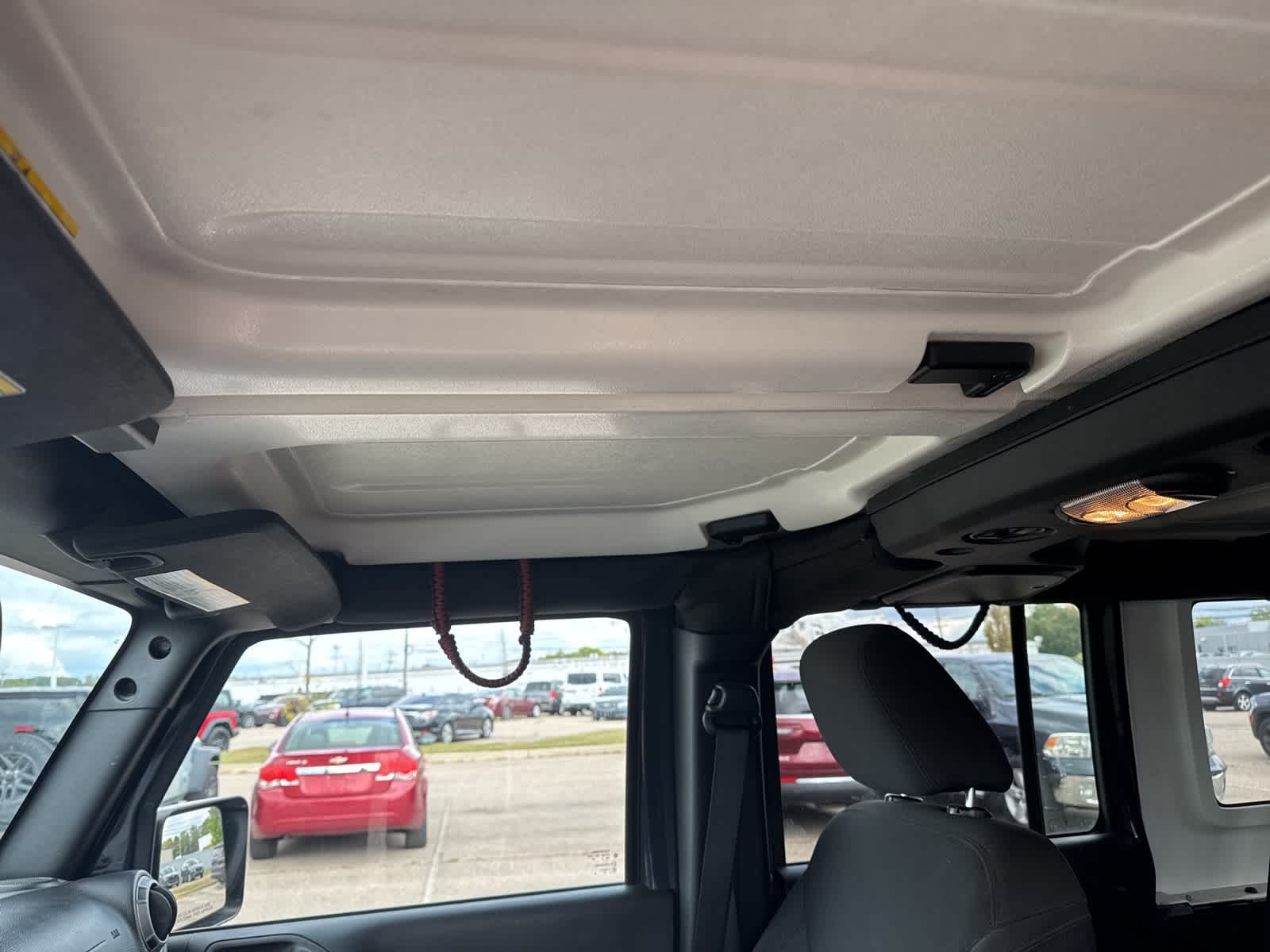 Thumbnail: 2017 Jeep Wrangler - 36