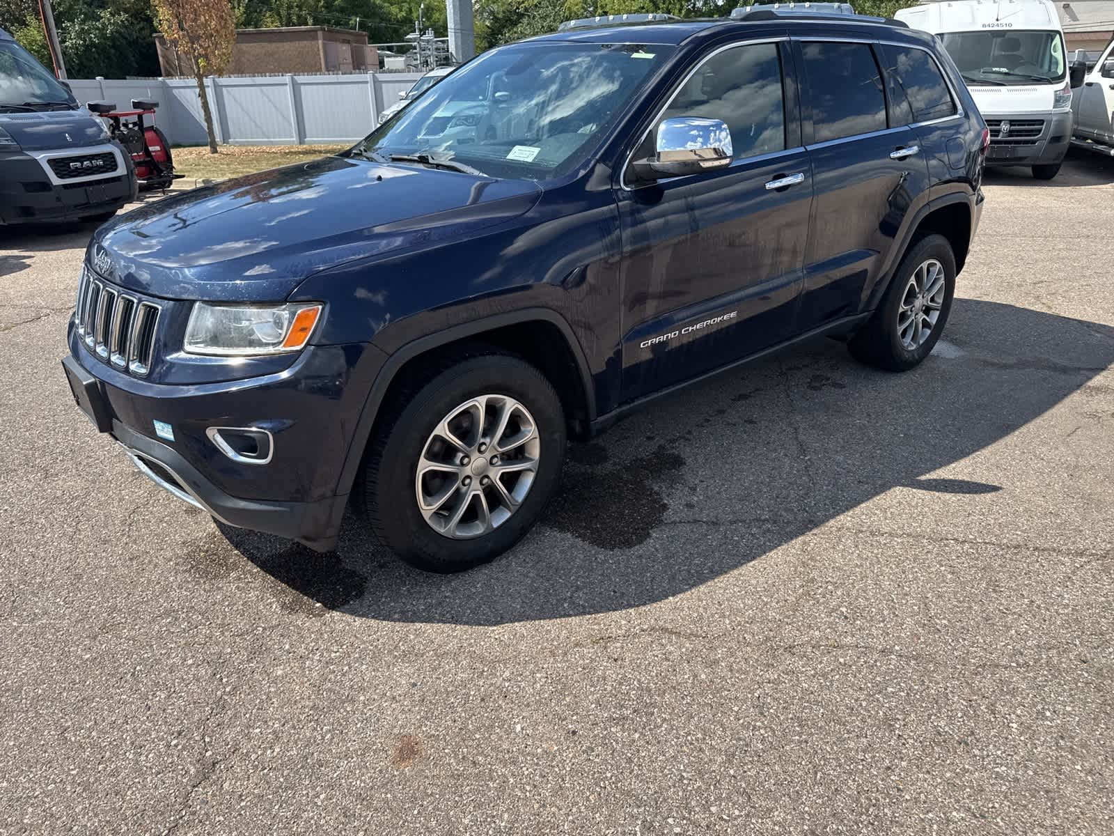 Thumbnail: 2015 Jeep Grand Cherokee - 28