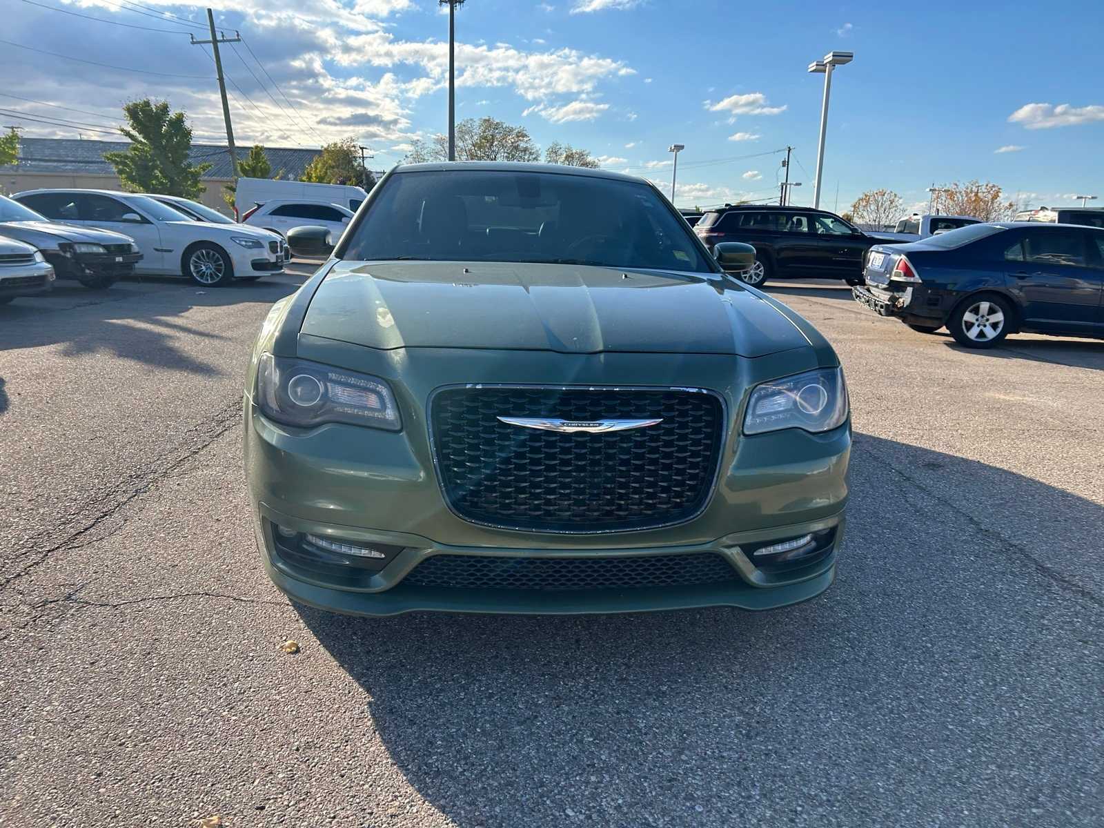 Thumbnail: 2018 Chrysler 300 - 8