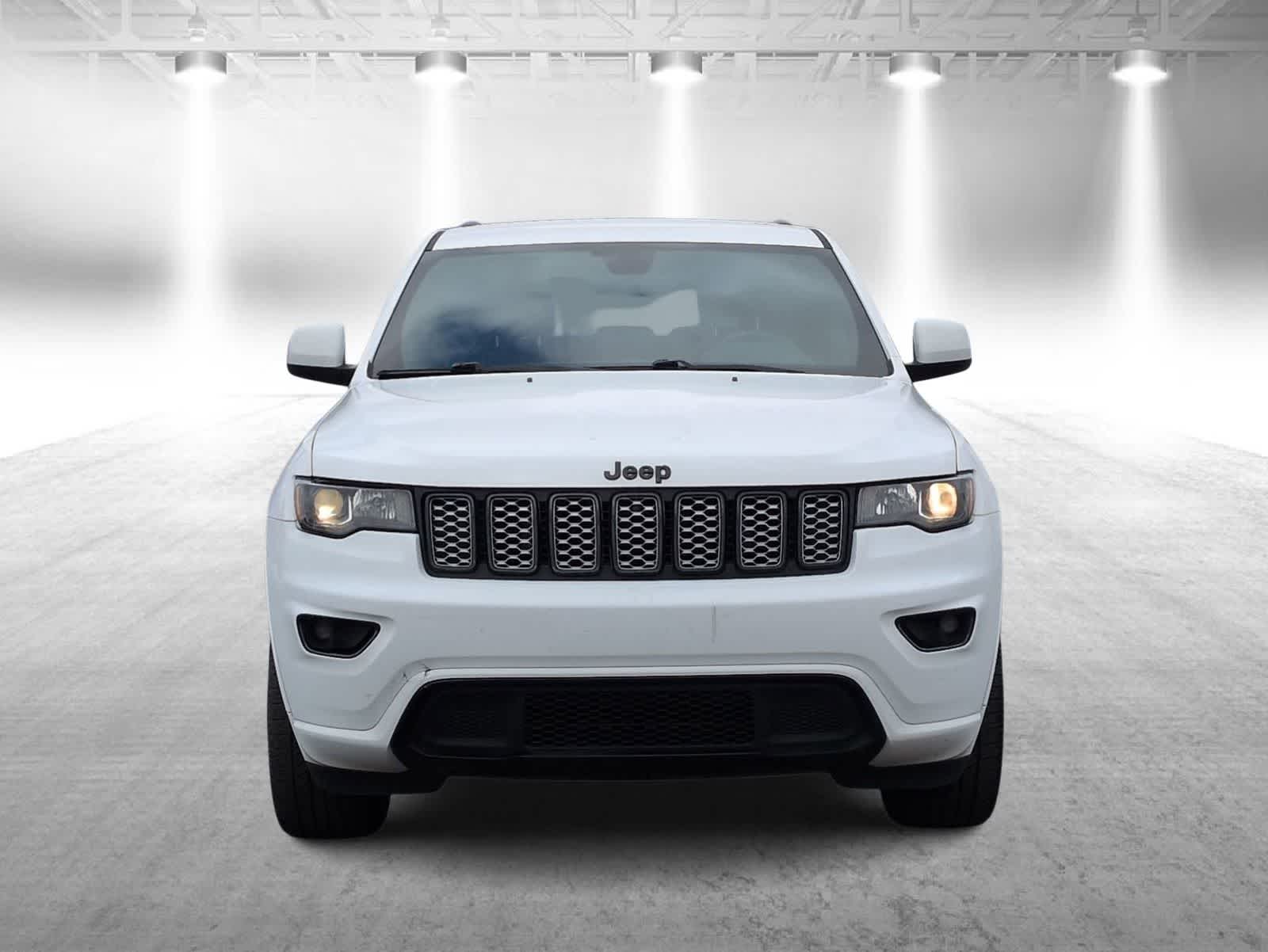 Thumbnail: 2021 Jeep Grand Cherokee - 3