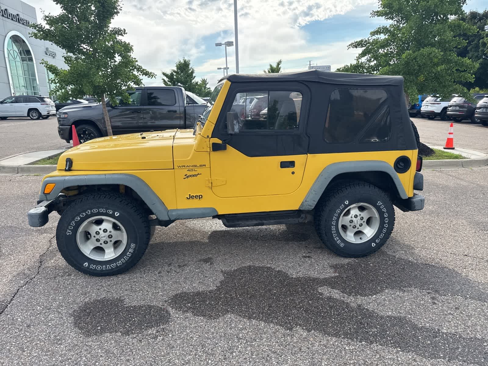Thumbnail: 2000 Jeep Wrangler - 24