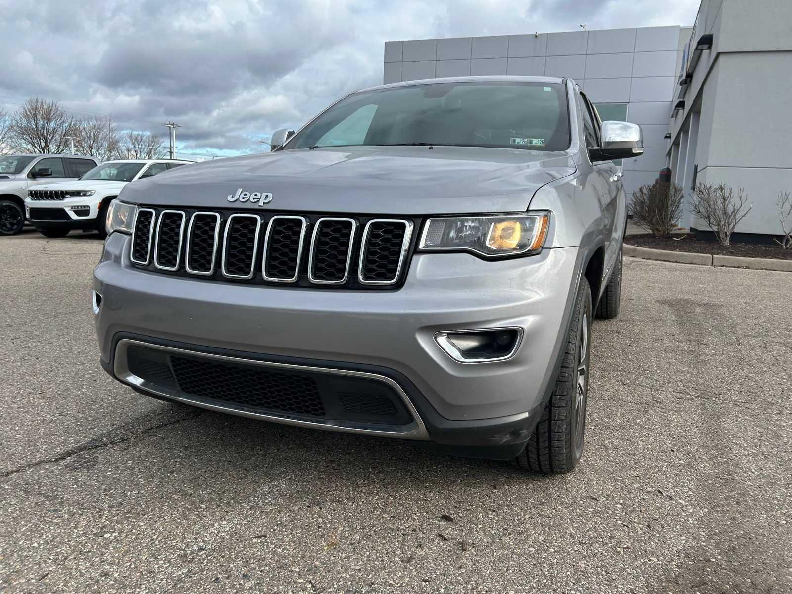 Thumbnail: 2020 Jeep Grand Cherokee - 5