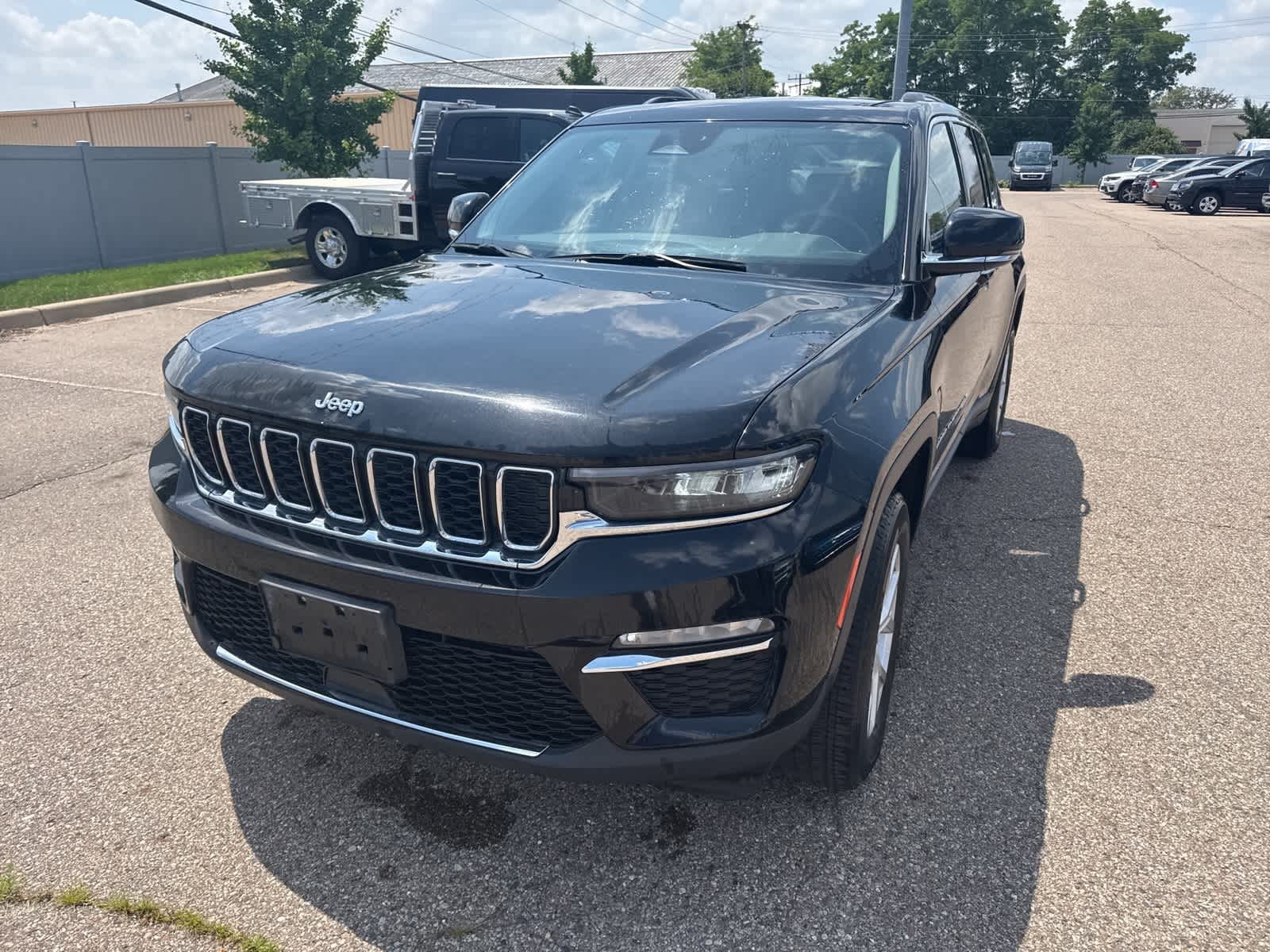 Thumbnail: 2023 Jeep Grand Cherokee - 2