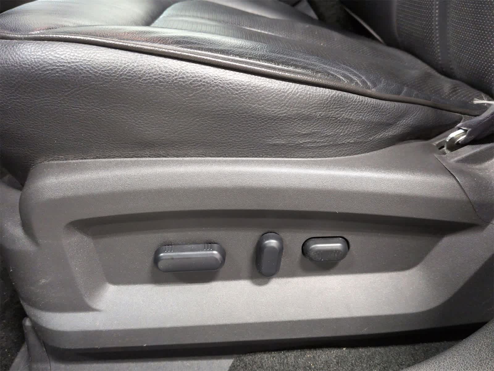 Thumbnail: 2014 Lincoln MKX - 17