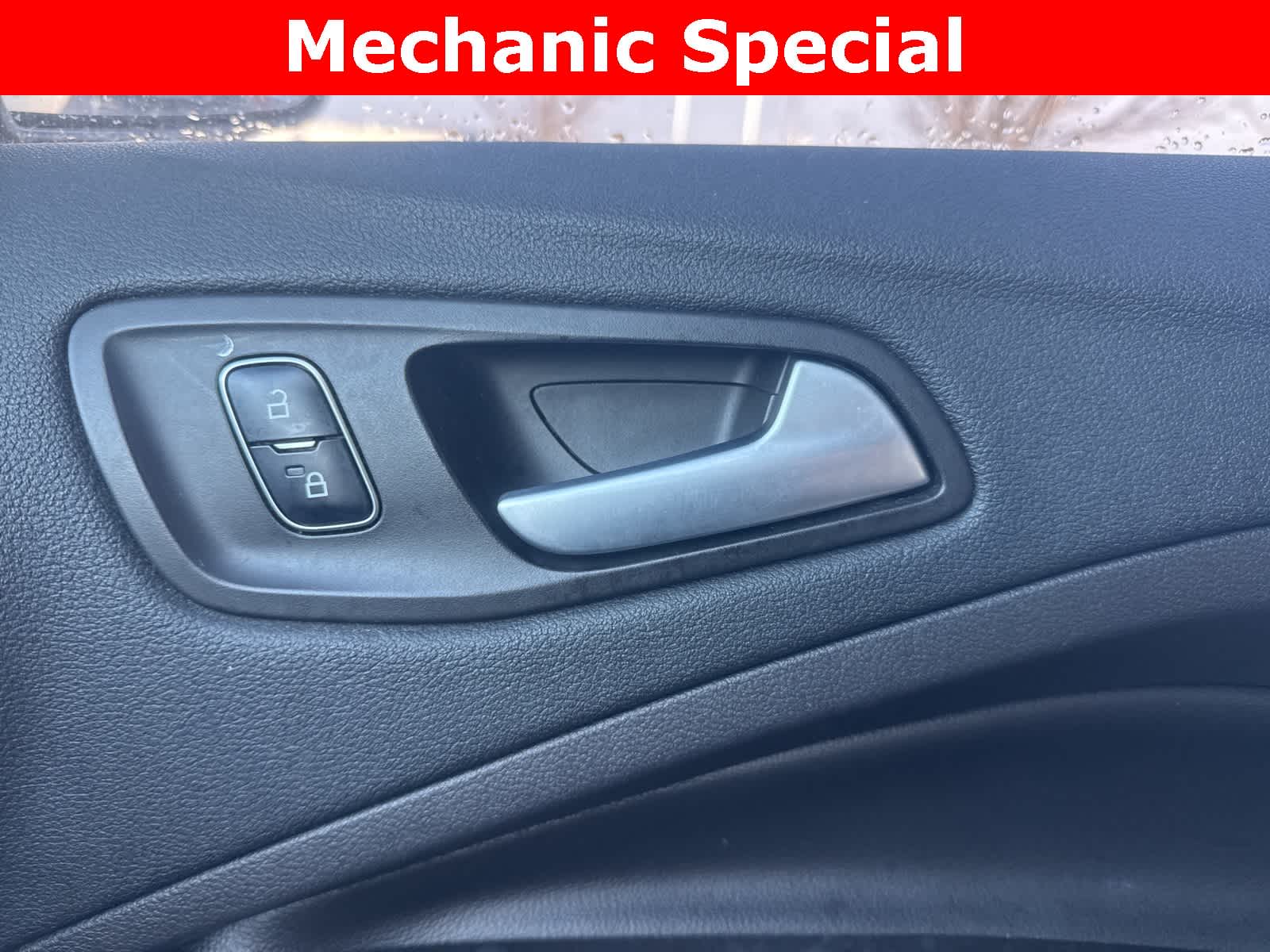 Thumbnail: 2017 Ford Escape - 27