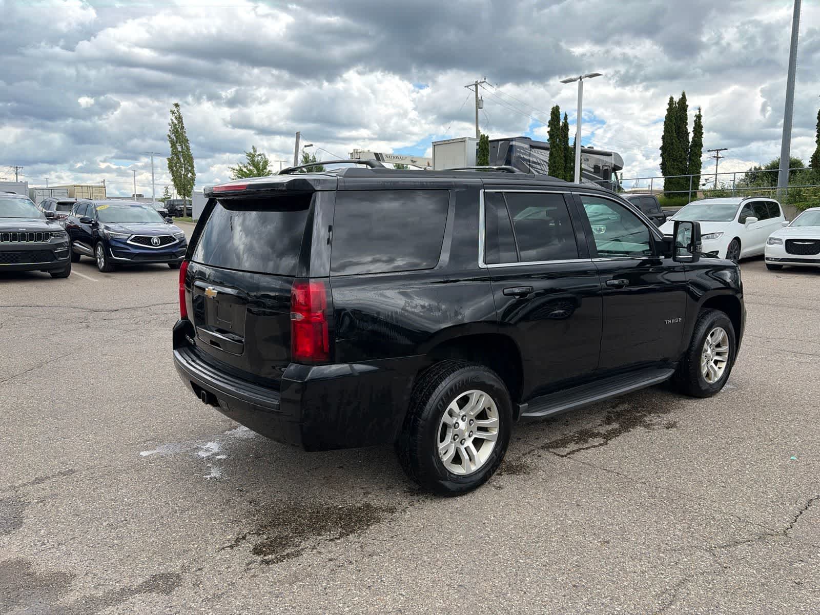 Thumbnail: 2018 Chevrolet Tahoe - 14