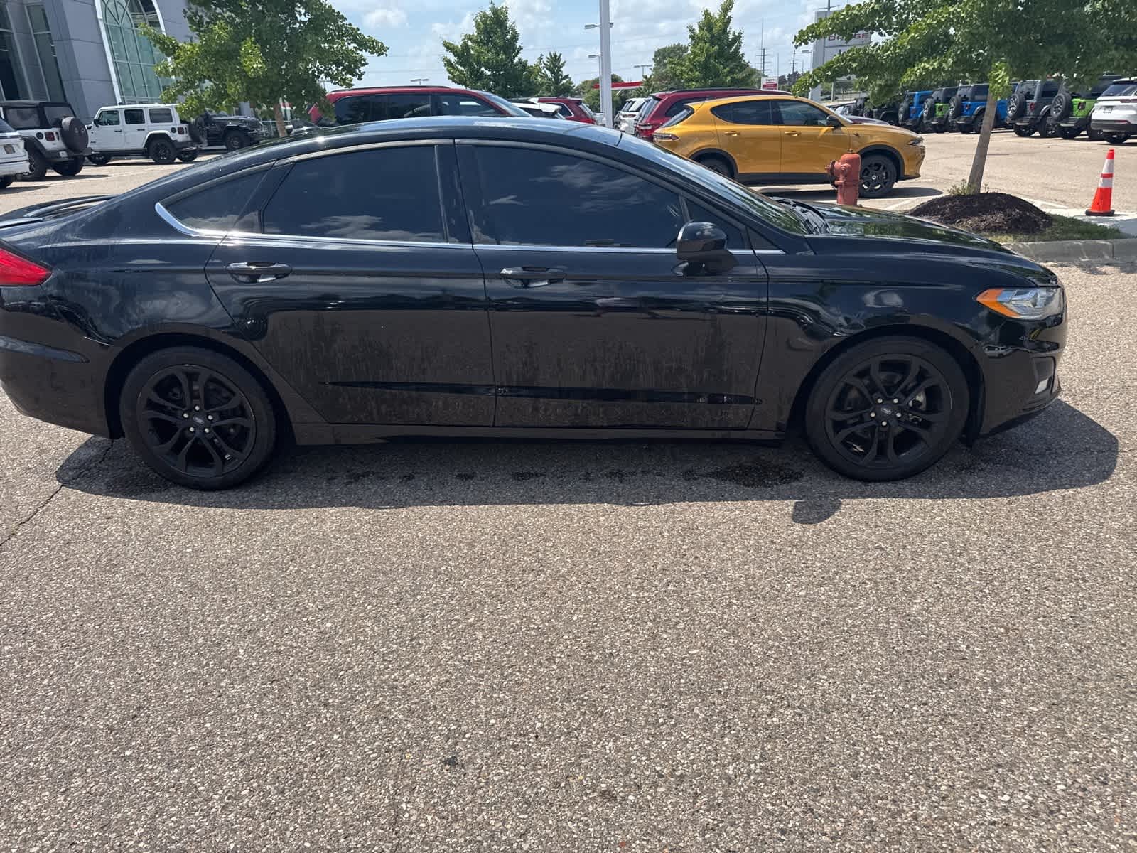 Thumbnail: 2019 Ford Fusion - 12