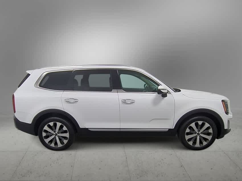 2022 Kia Telluride S 9