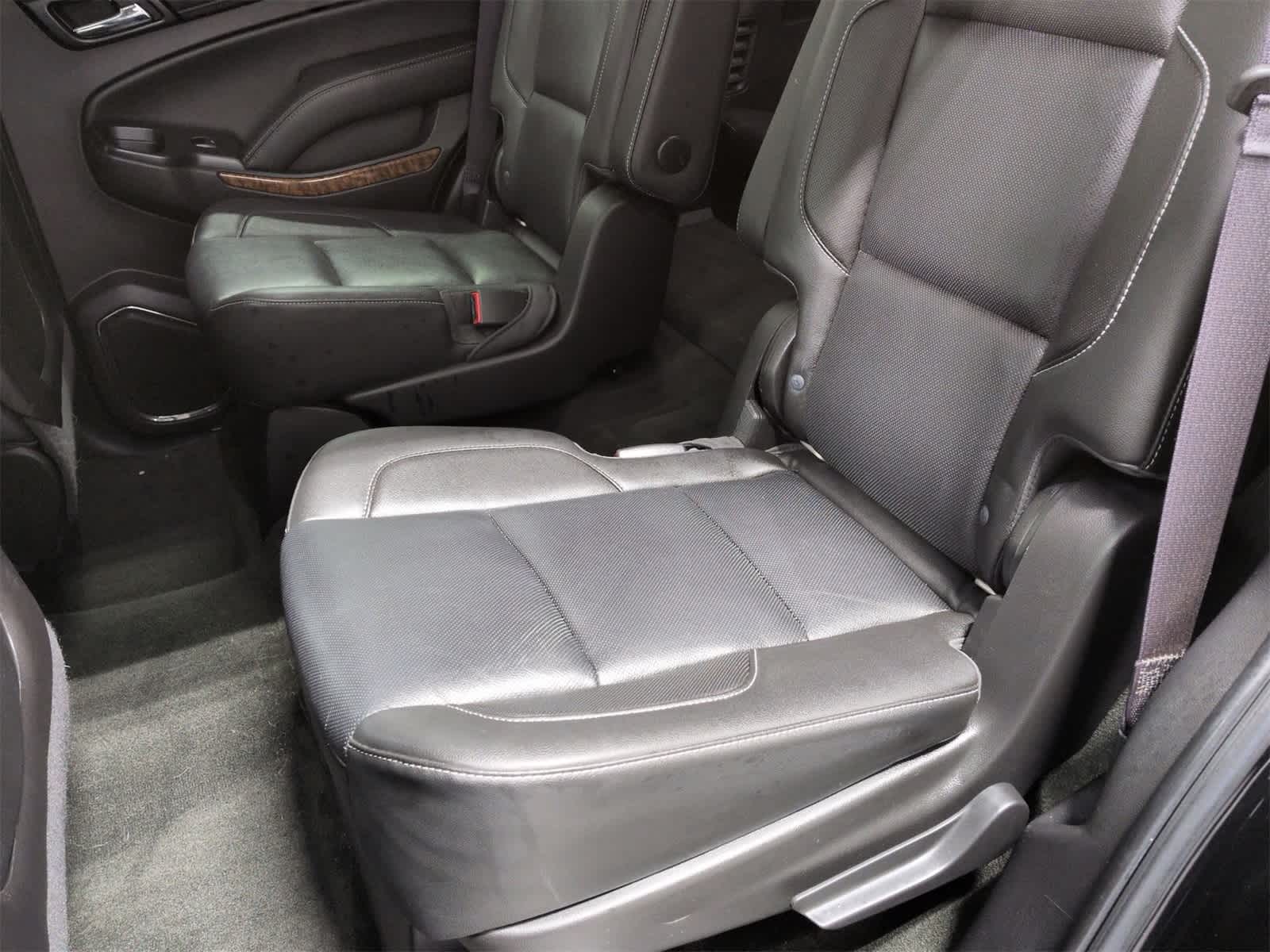 Thumbnail: 2016 Chevrolet Tahoe - 20