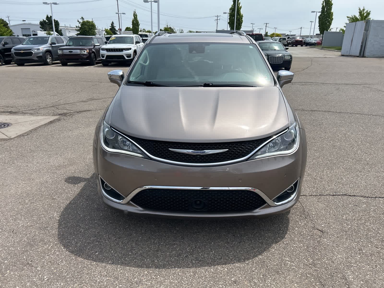 2018 Chrysler Pacifica Limited 5