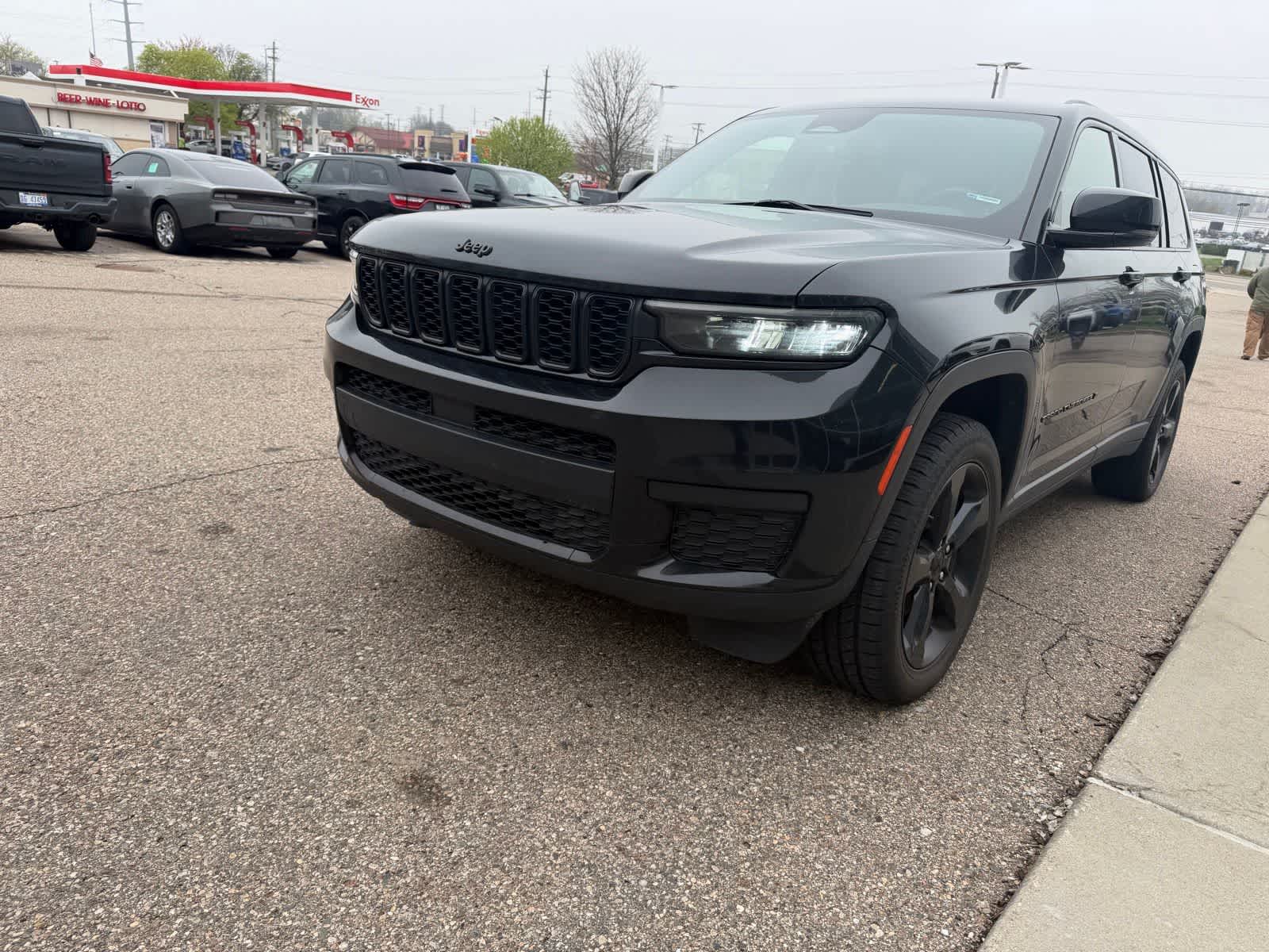 Thumbnail: 2022 Jeep Grand Cherokee L - 3