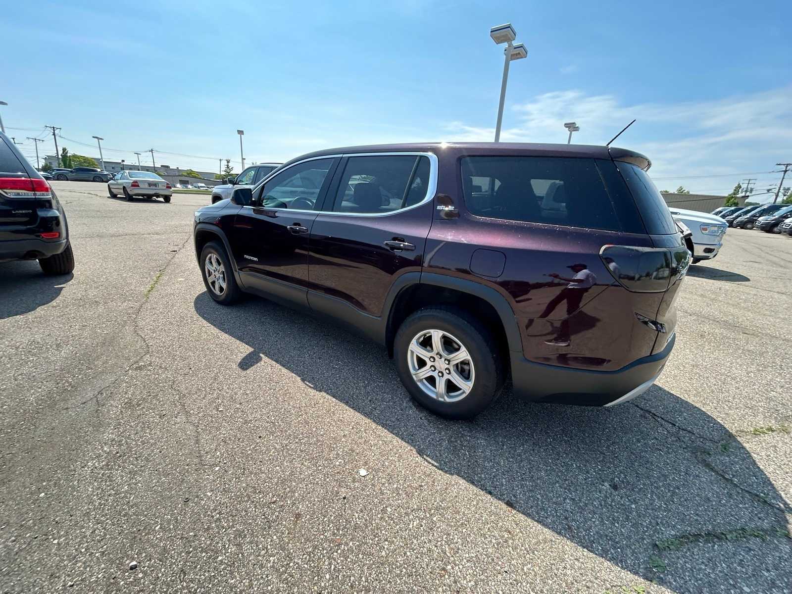 2017 GMC Acadia SLE 24