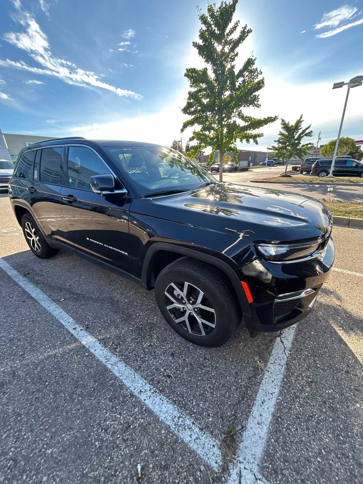 Thumbnail: 2024 Jeep Grand Cherokee - 11