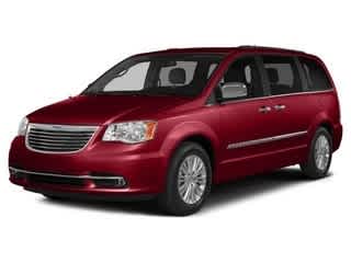 2014 Chrysler Town & Country Limited's photo