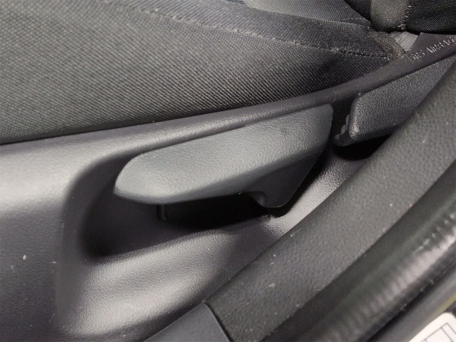 Thumbnail: 2023 Toyota Prius - 18