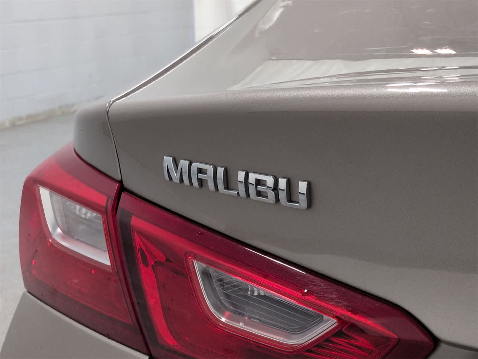 Thumbnail: 2023 Chevrolet Malibu - 12