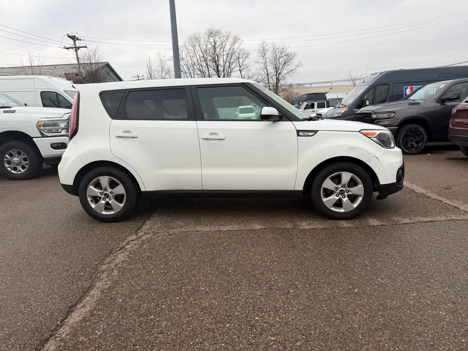 Thumbnail: 2017 Kia Soul - 14