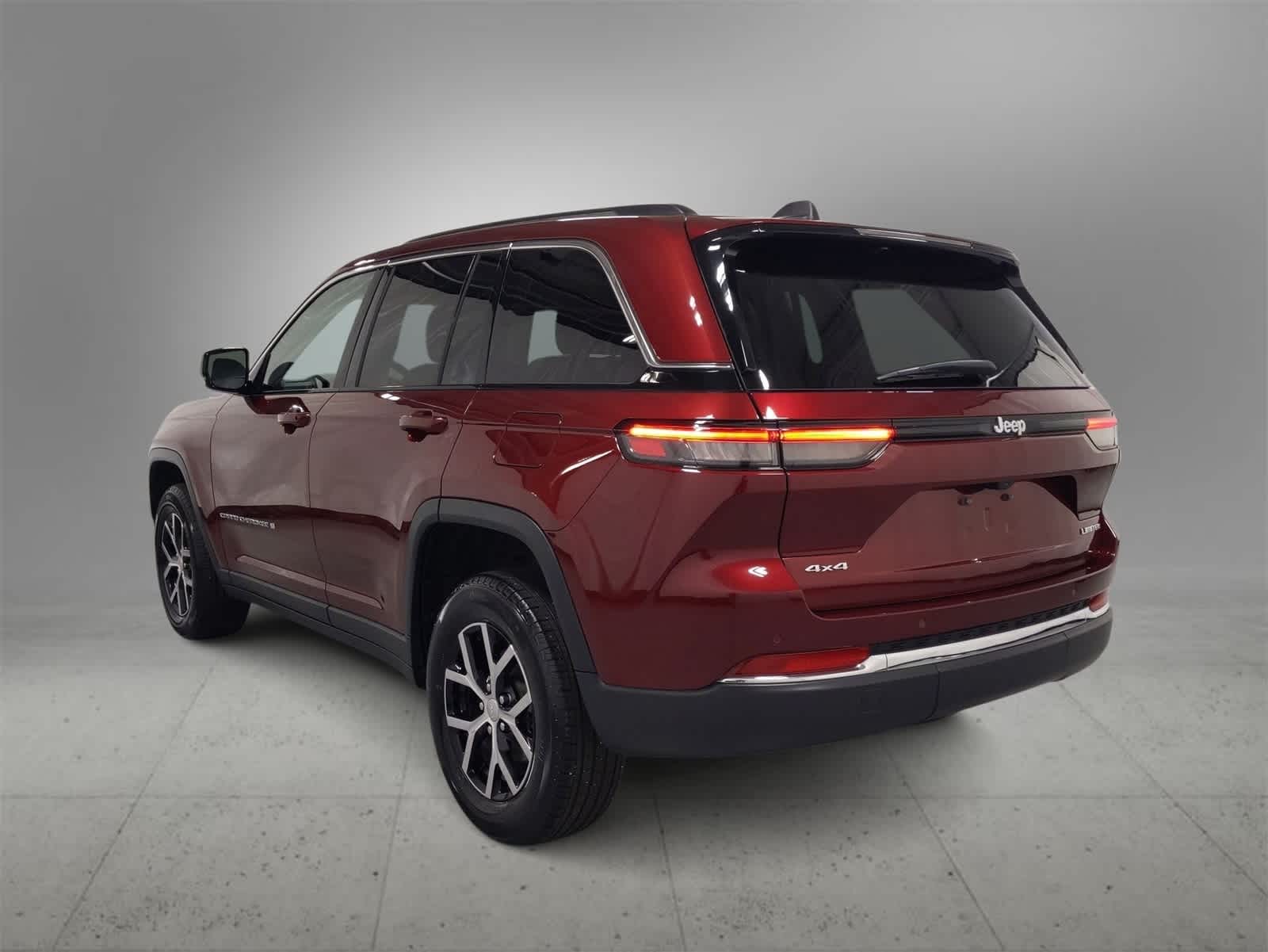 Thumbnail: 2023 Jeep Grand Cherokee - 6