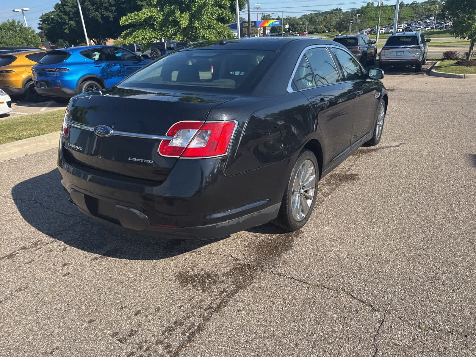 Thumbnail: 2010 Ford Taurus - 20
