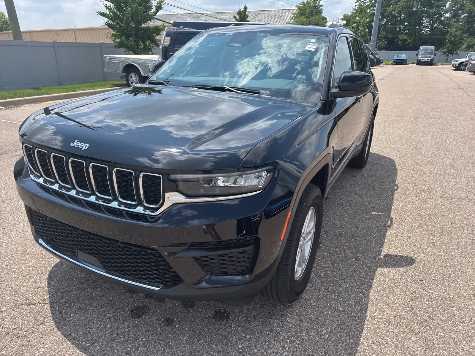 Thumbnail: 2023 Jeep Grand Cherokee - 2