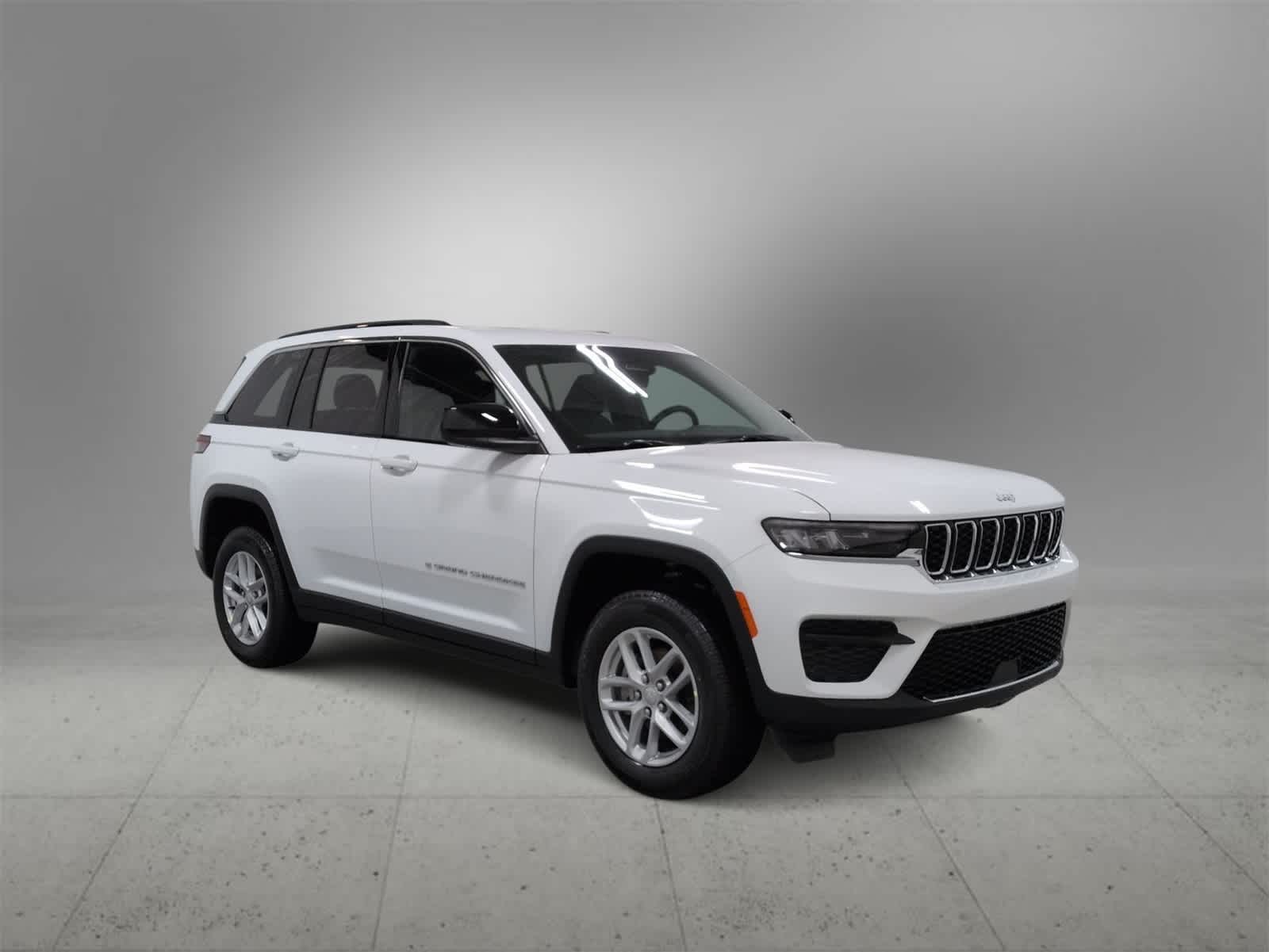 Thumbnail: 2025 Jeep Grand Cherokee - 2