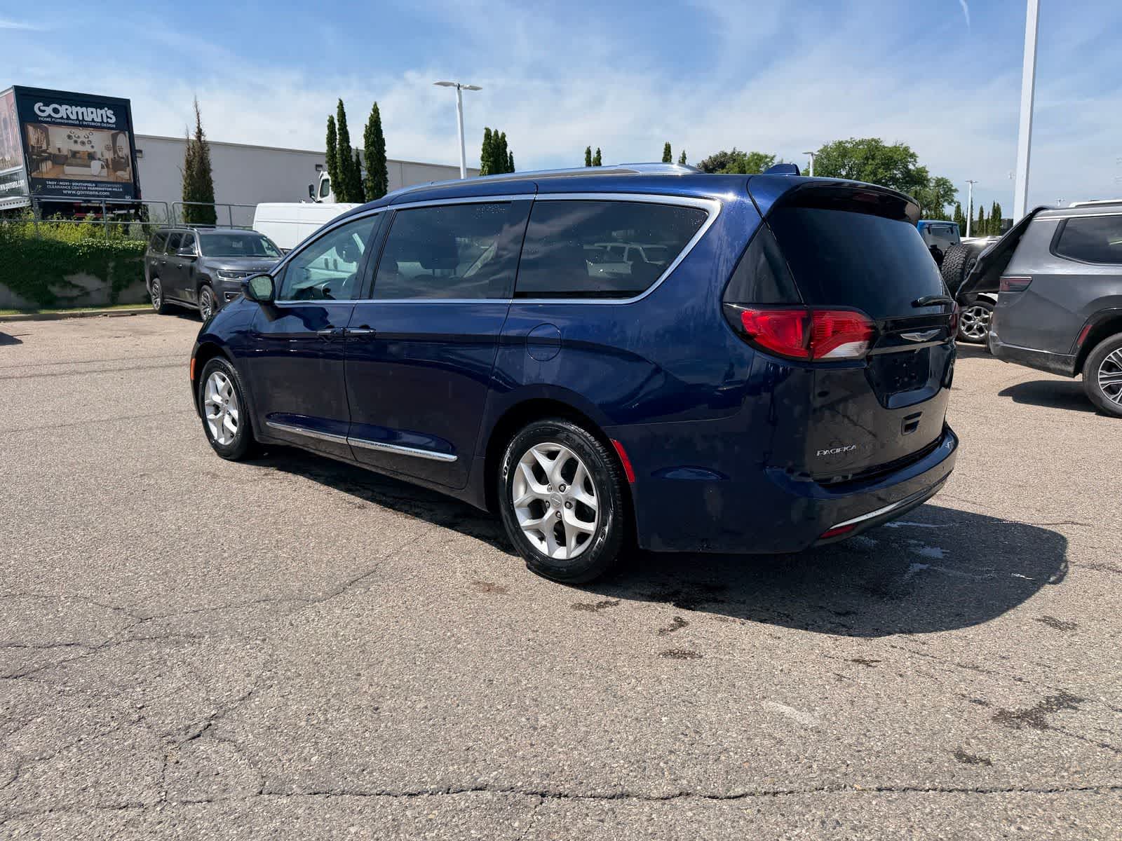 Thumbnail: 2019 Chrysler Pacifica - 27