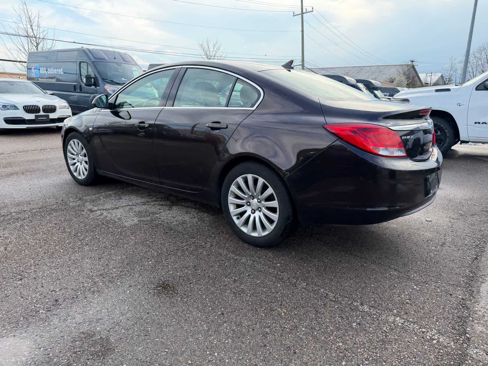 Thumbnail: 2011 Buick Regal - 24