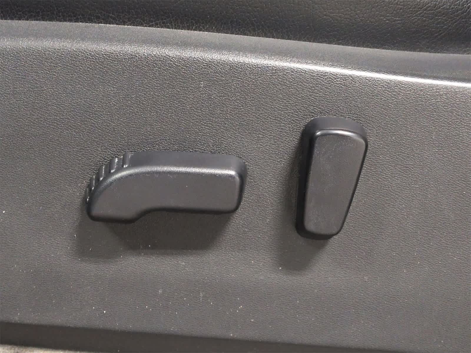 Thumbnail: 2022 Nissan Frontier - 18