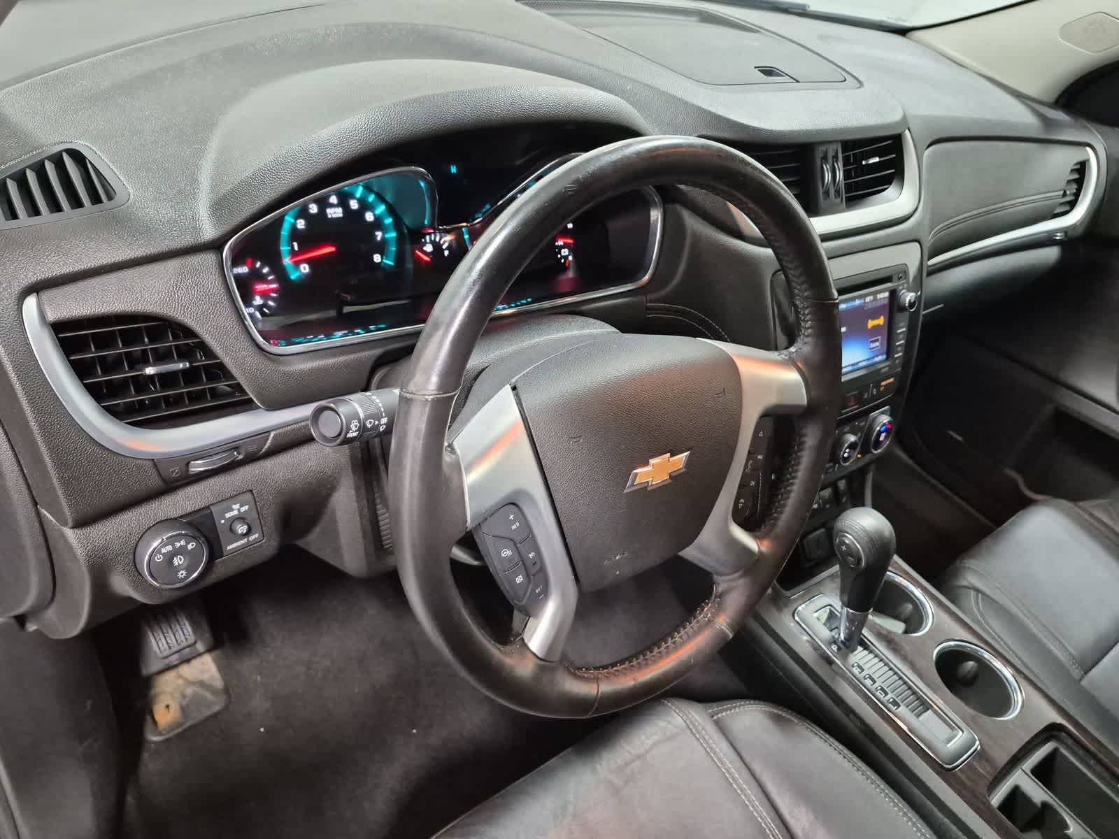 Thumbnail: 2017 Chevrolet Traverse - 10