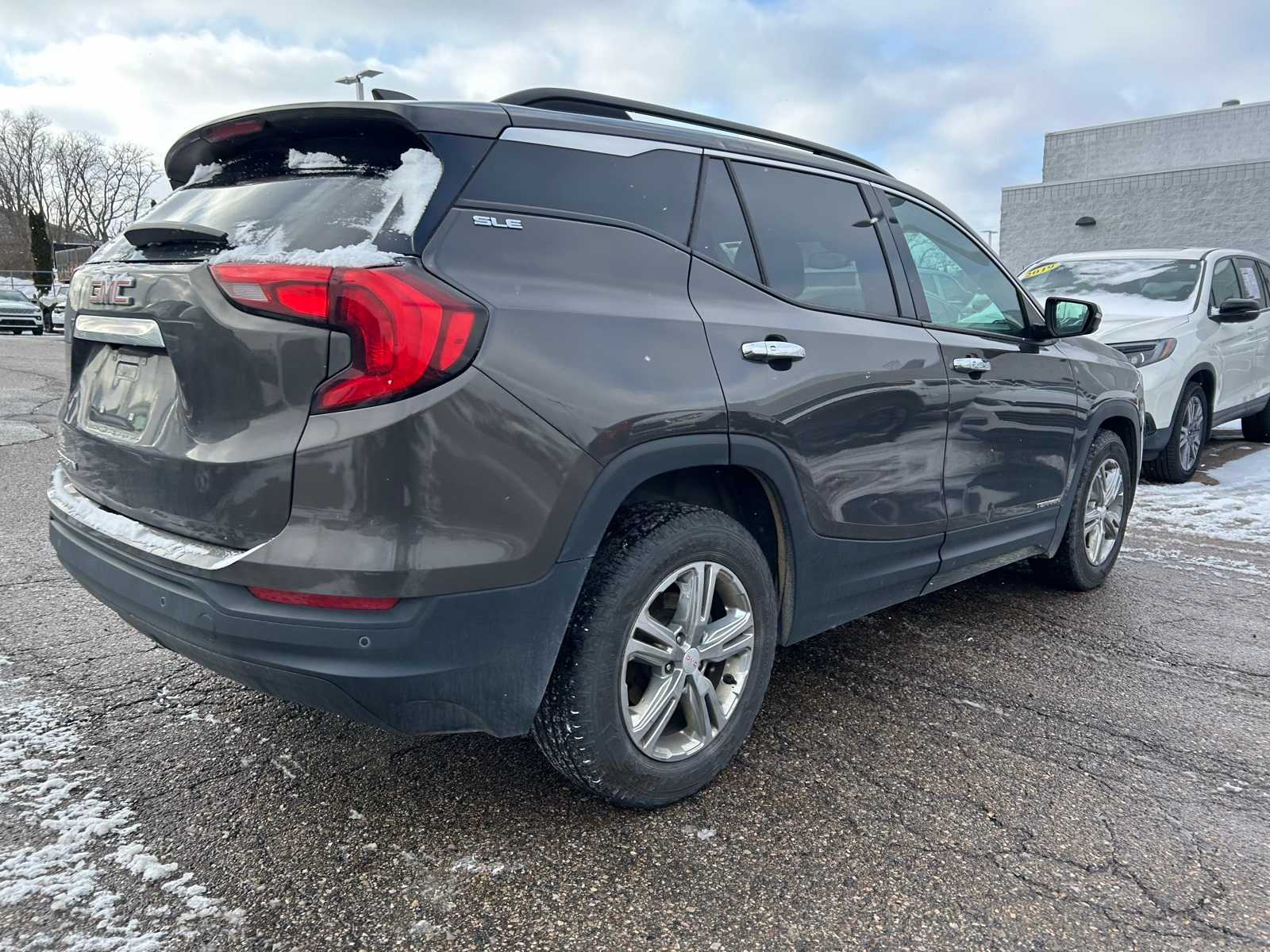 Thumbnail: 2020 GMC Terrain - 15